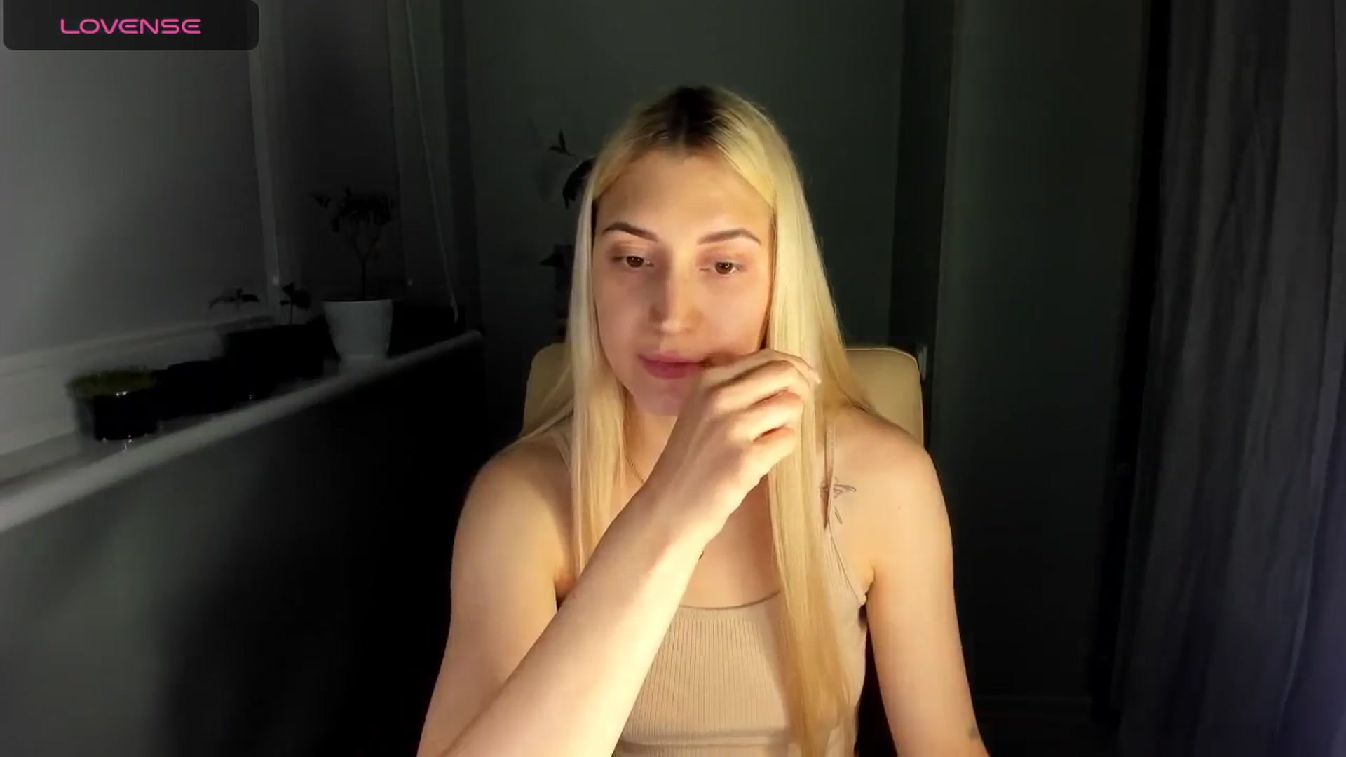 Gallery image thumbnail from Yours_Sonya's myfreecams stream on, 05/15/2024, 21:05 image 3 of 20