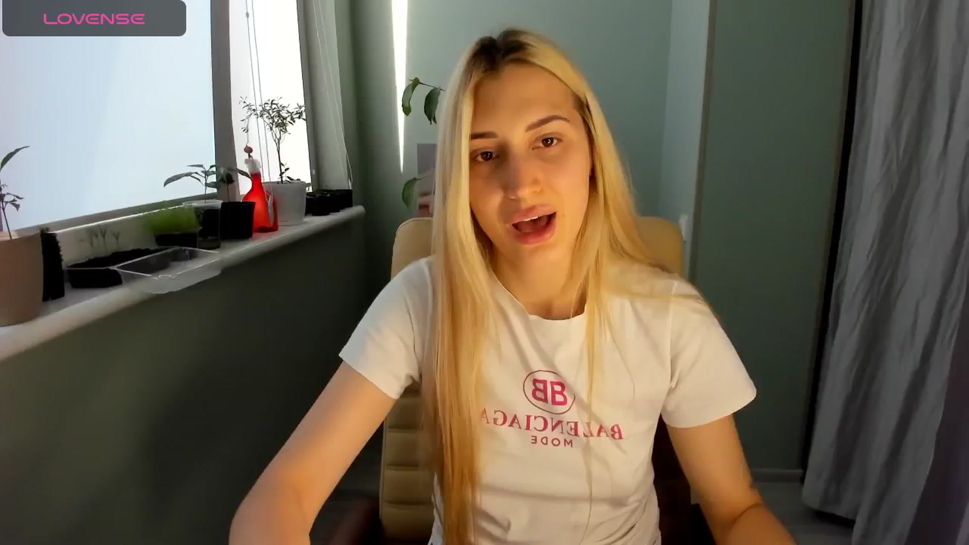 Gallery image thumbnail from Yours_Sonya's myfreecams stream on, 05/31/2024, 14:45 image 8 of 20