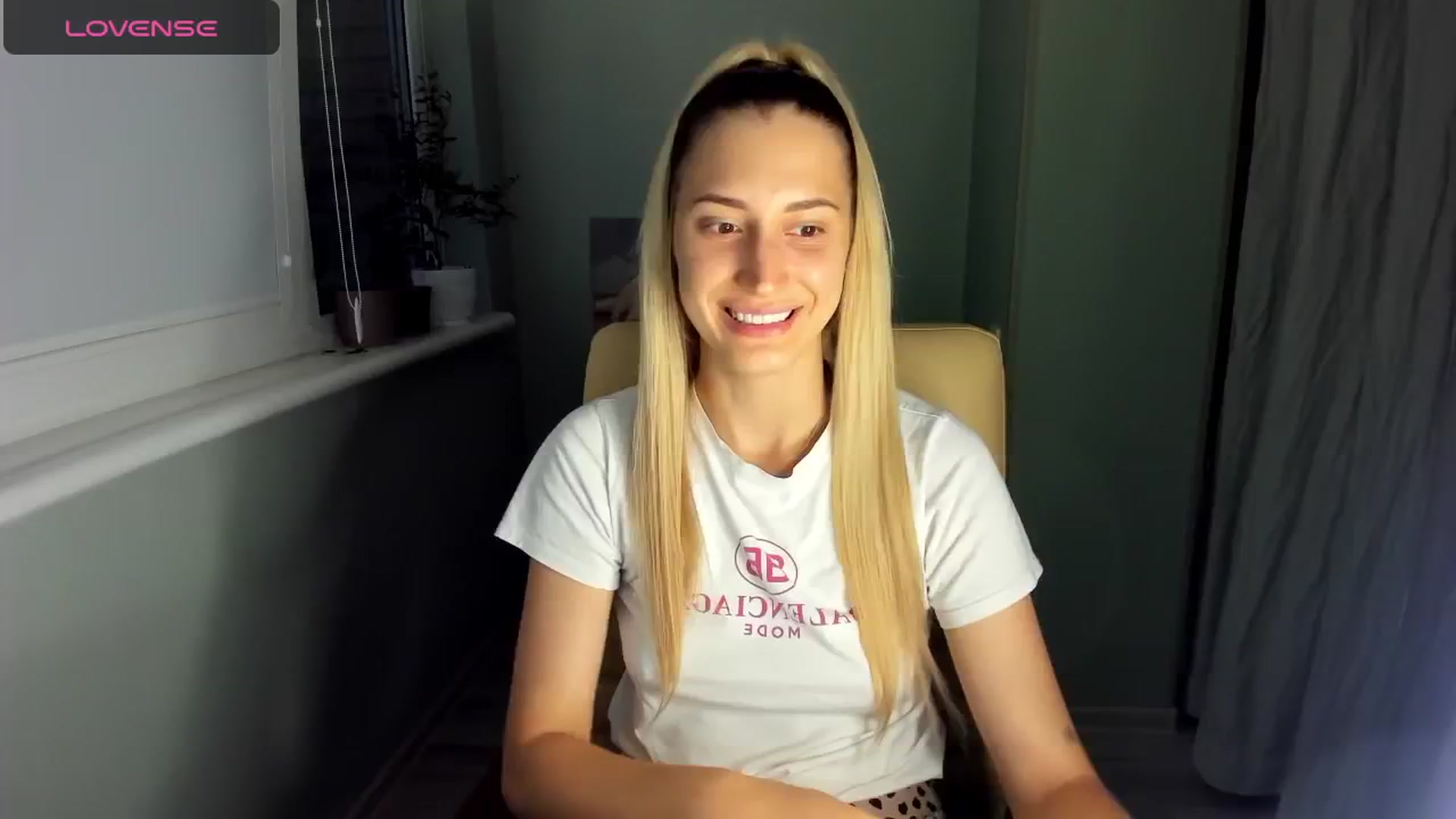 Gallery image thumbnail from Yours_Sonya's myfreecams stream on, 08/05/2024, 17:48 image 1 of 20