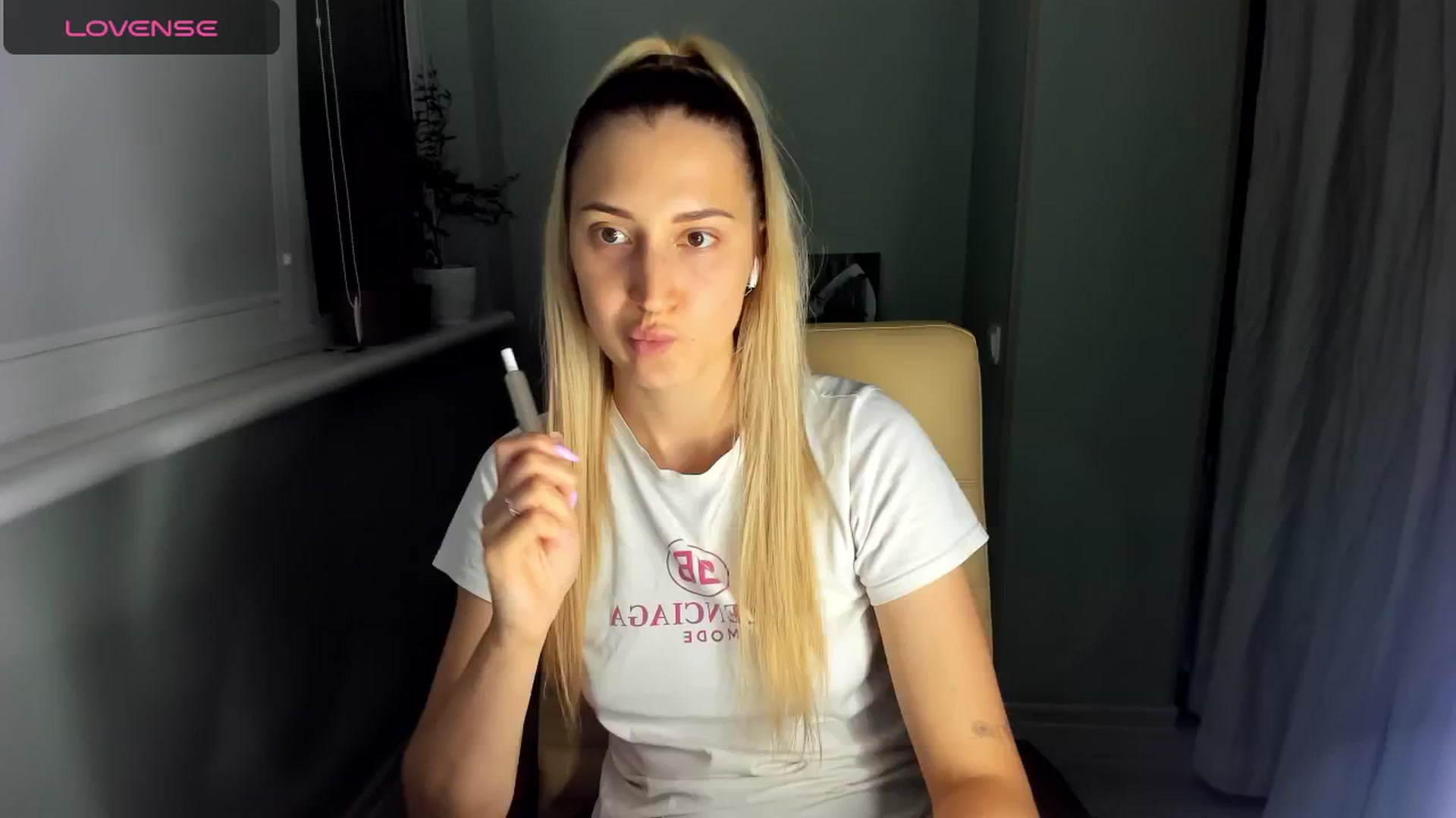 Gallery image thumbnail from Yours_Sonya's myfreecams stream on, 08/05/2024, 18:40 image 19 of 20