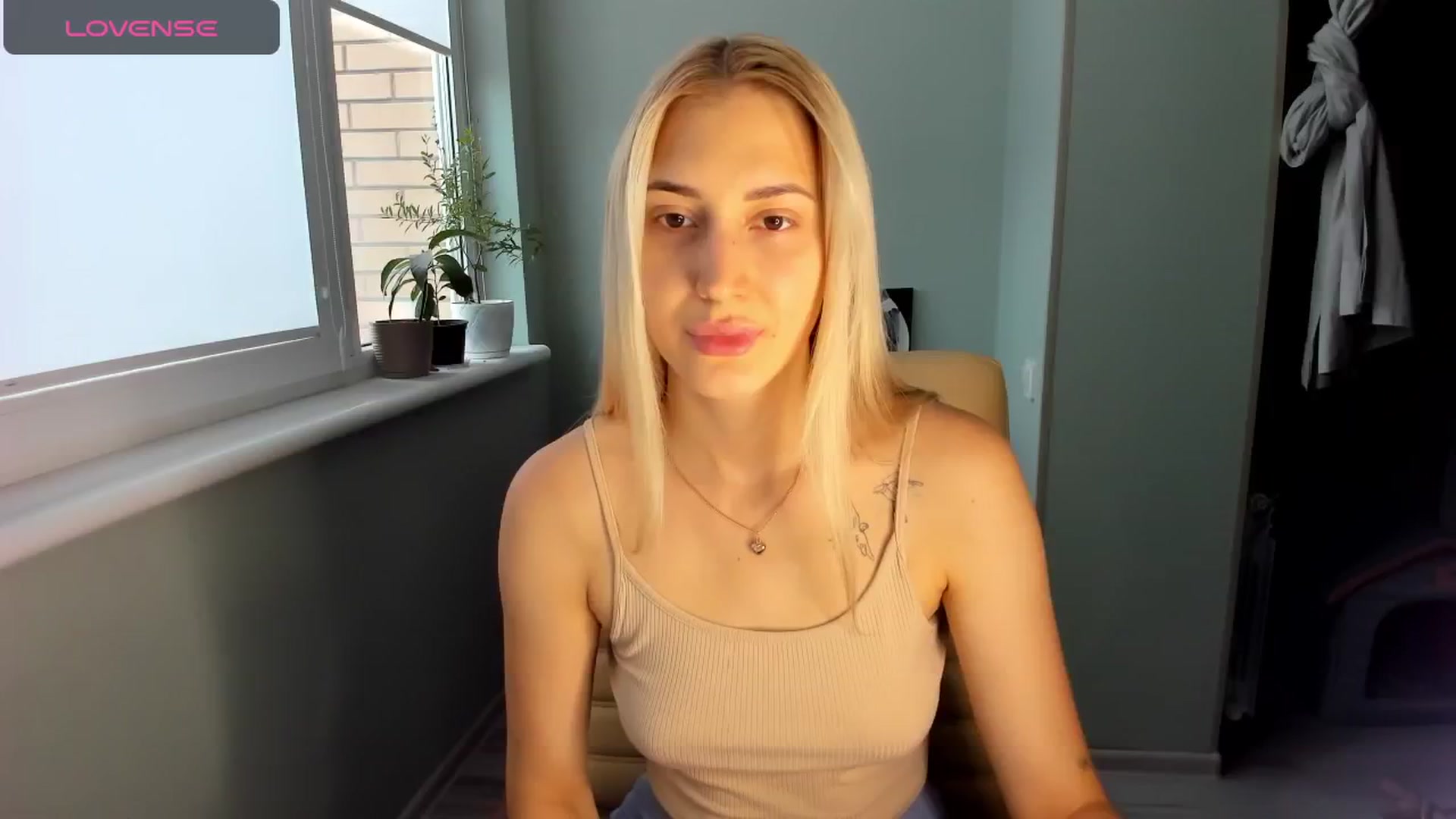 Gallery image thumbnail from Yours_Sonya's myfreecams stream on, 08/23/2024, 11:20 image 1 of 20