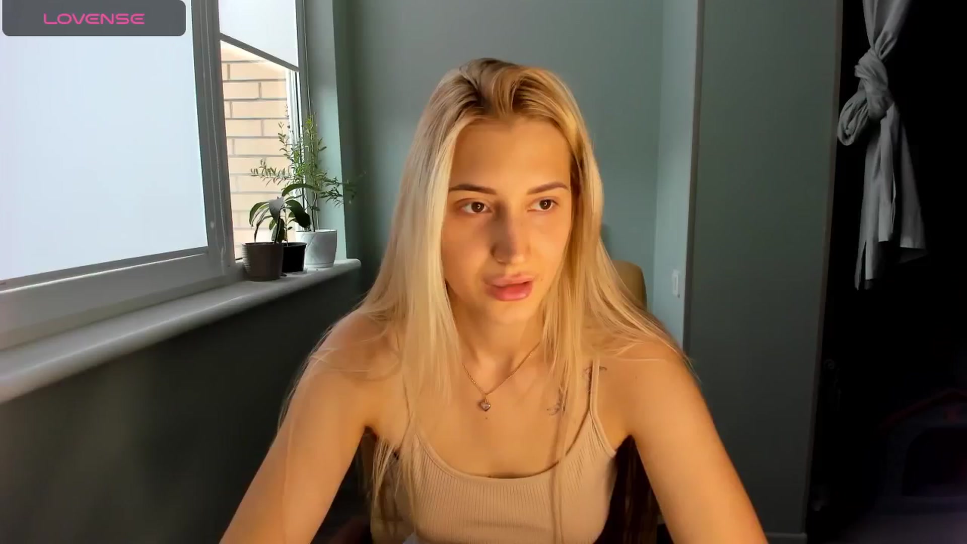 Gallery image thumbnail from Yours_Sonya's myfreecams stream on, 08/23/2024, 11:20 image 20 of 20