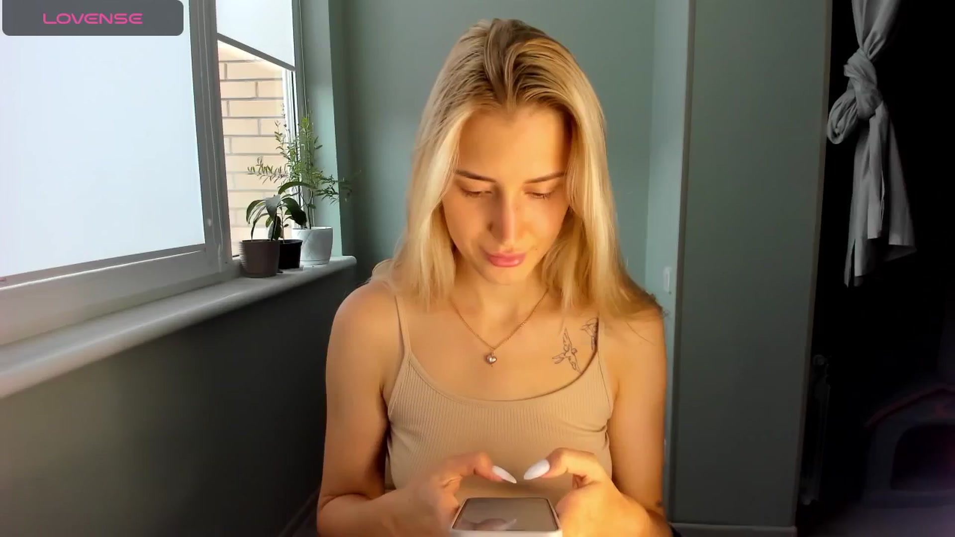 Gallery image thumbnail from Yours_Sonya's myfreecams stream on, 08/23/2024, 11:20 image 13 of 20