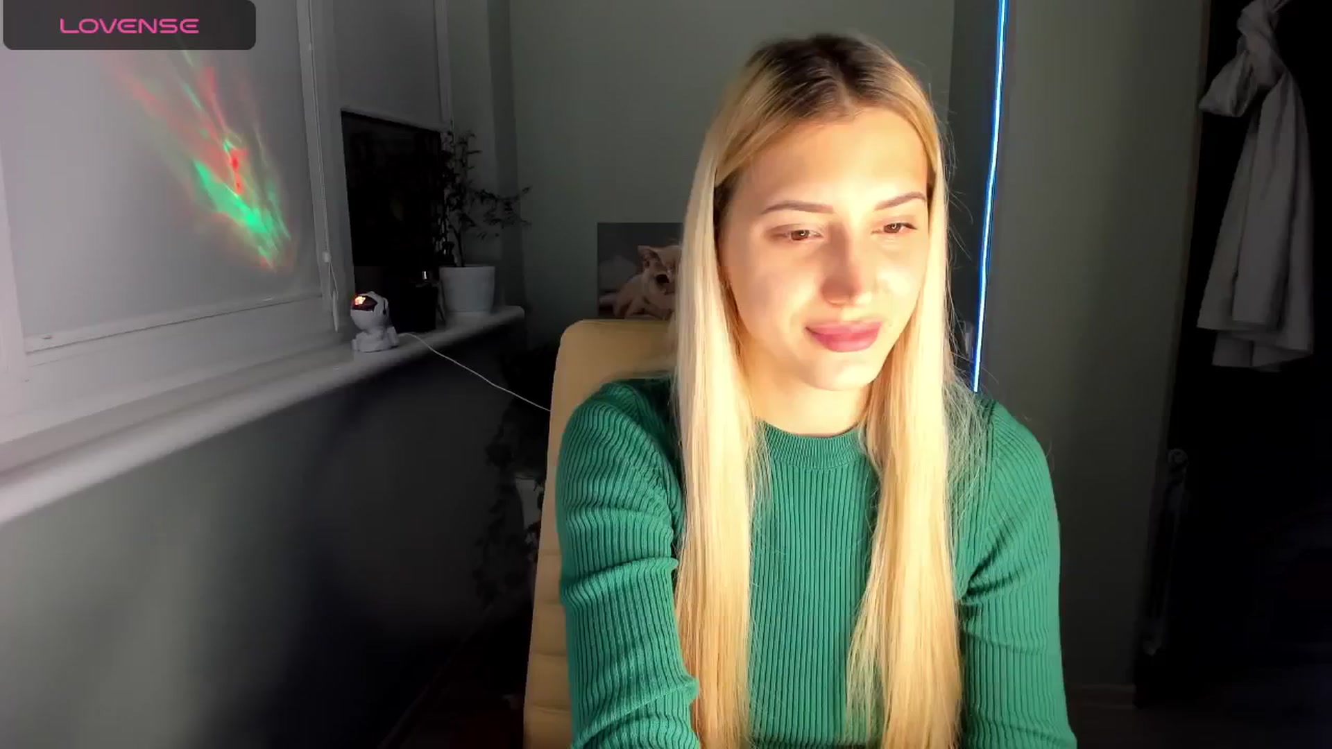 Gallery image thumbnail from Yours_Sonya's myfreecams stream on, 11/04/2024, 17:46 image 15 of 20
