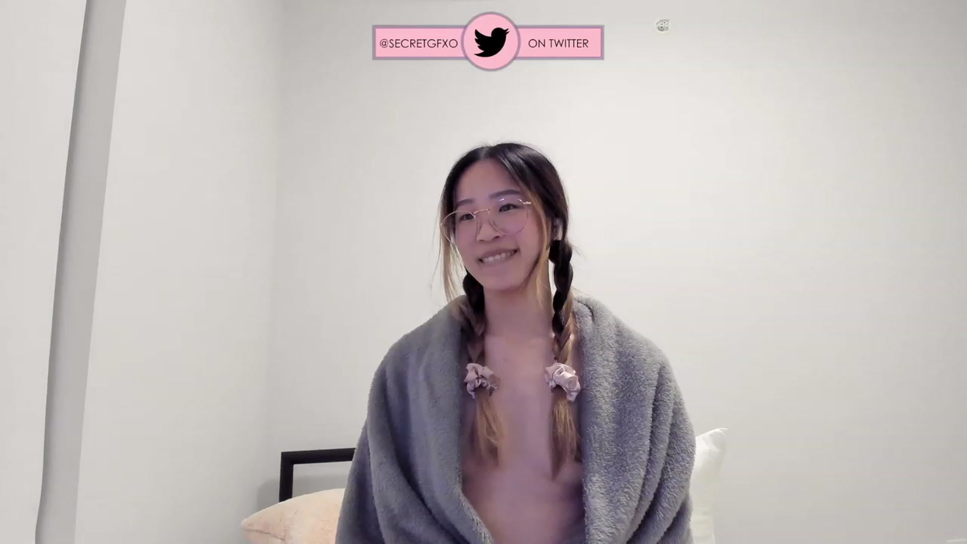 Gallery image thumbnail from Yoursecretgf's myfreecams stream on, 12/02/2023, 09:46 image 17 of 20