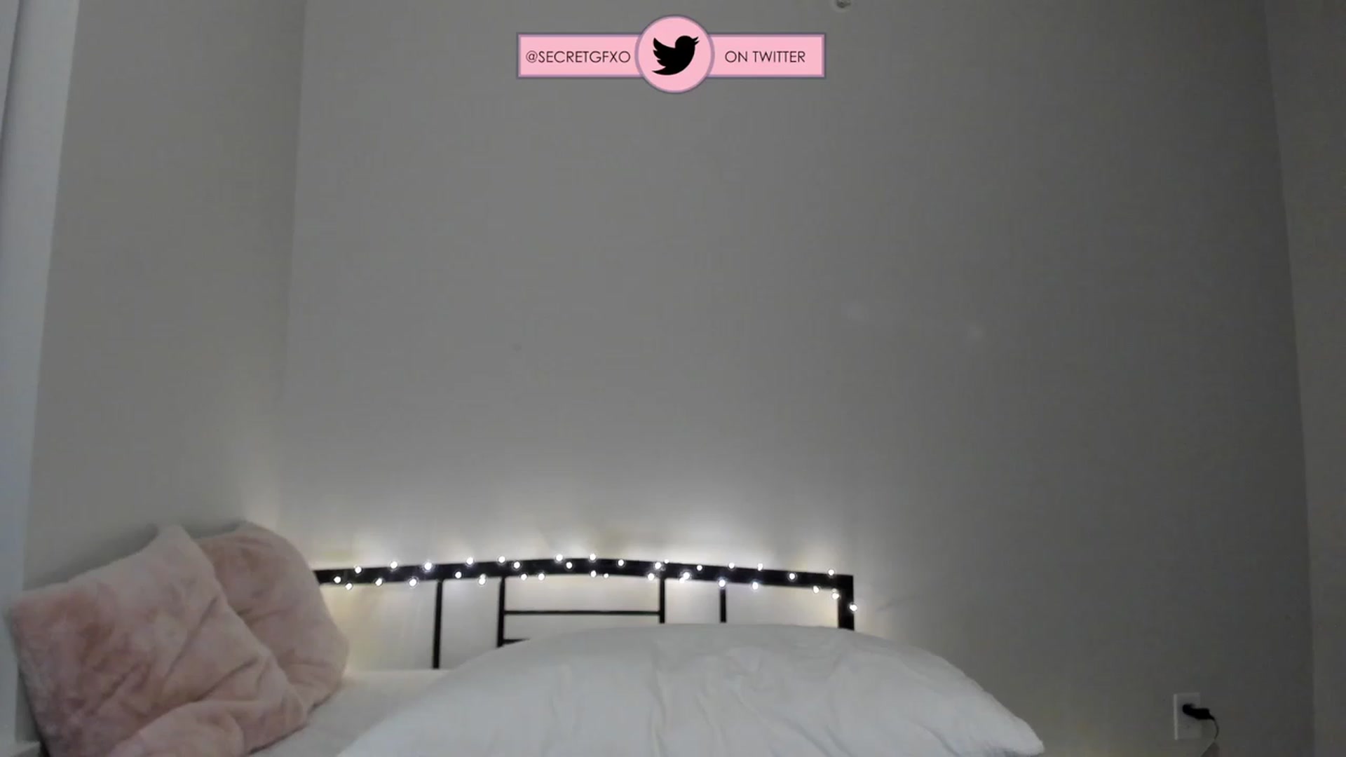 Gallery image thumbnail from Yoursecretgf's myfreecams stream on, 12/15/2023, 08:46 image 15 of 20