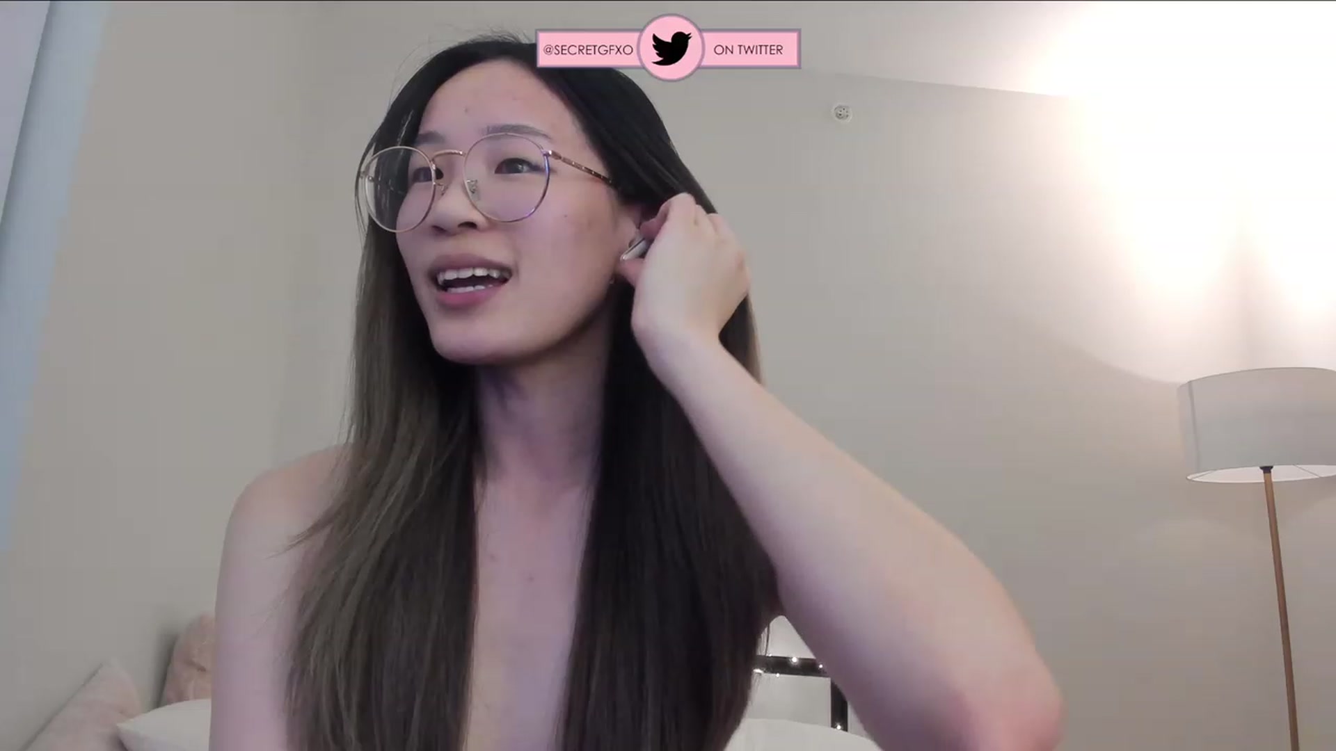 Gallery image thumbnail from Yoursecretgf's myfreecams stream on, 01/15/2024, 11:21 image 12 of 20