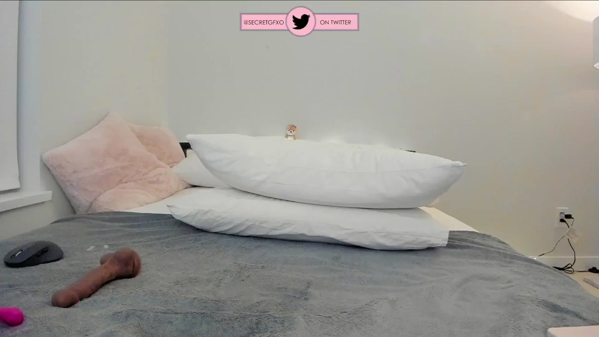 Gallery image thumbnail from Yoursecretgf's myfreecams stream on, 01/24/2024, 09:07 image 3 of 20