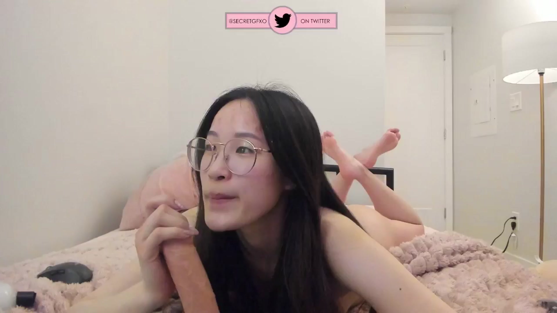 Gallery image thumbnail from Yoursecretgf's myfreecams stream on, 05/25/2024, 11:53 image 8 of 20