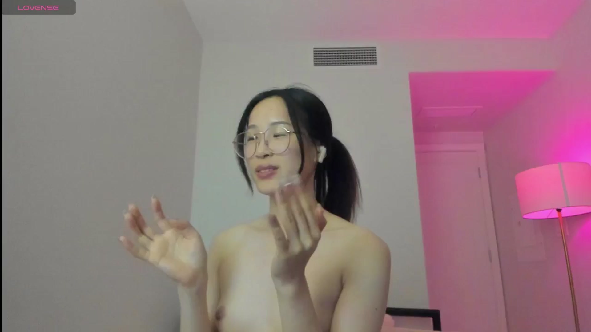 Gallery image thumbnail from Yoursecretgf's myfreecams stream on, 08/13/2024, 07:59 image 15 of 20