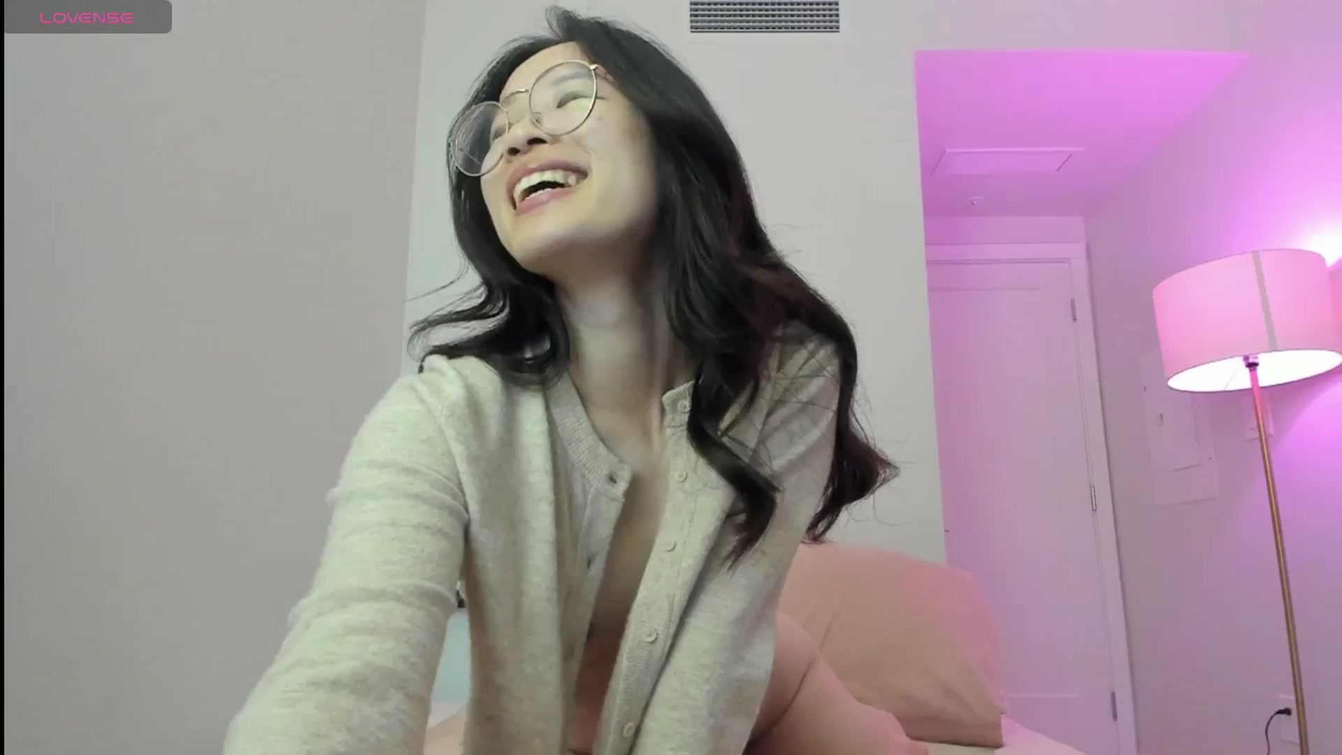 Gallery image thumbnail from Yoursecretgf's myfreecams stream on, 08/16/2024, 13:18 image 11 of 20