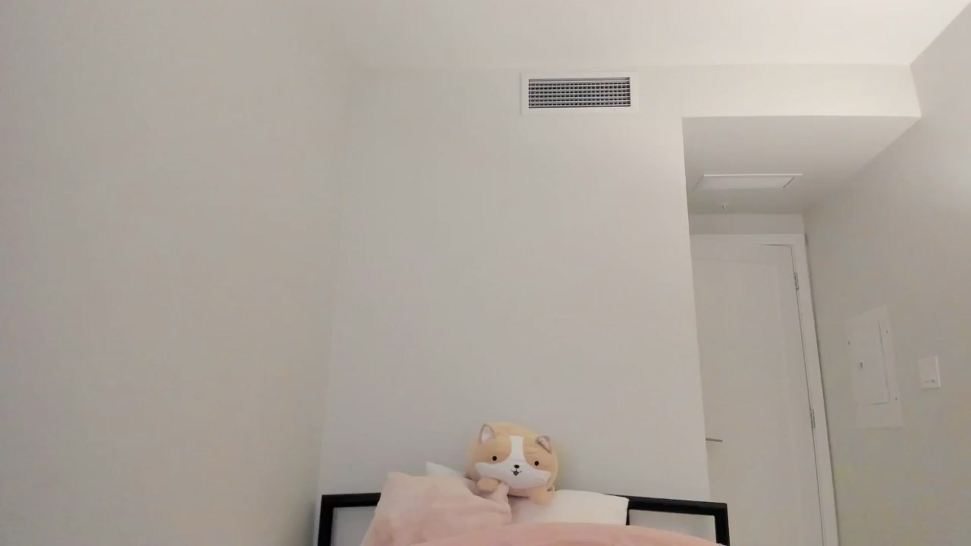 Gallery image thumbnail from Yoursecretgf's myfreecams stream on, 09/15/2024, 09:53 image 11 of 20