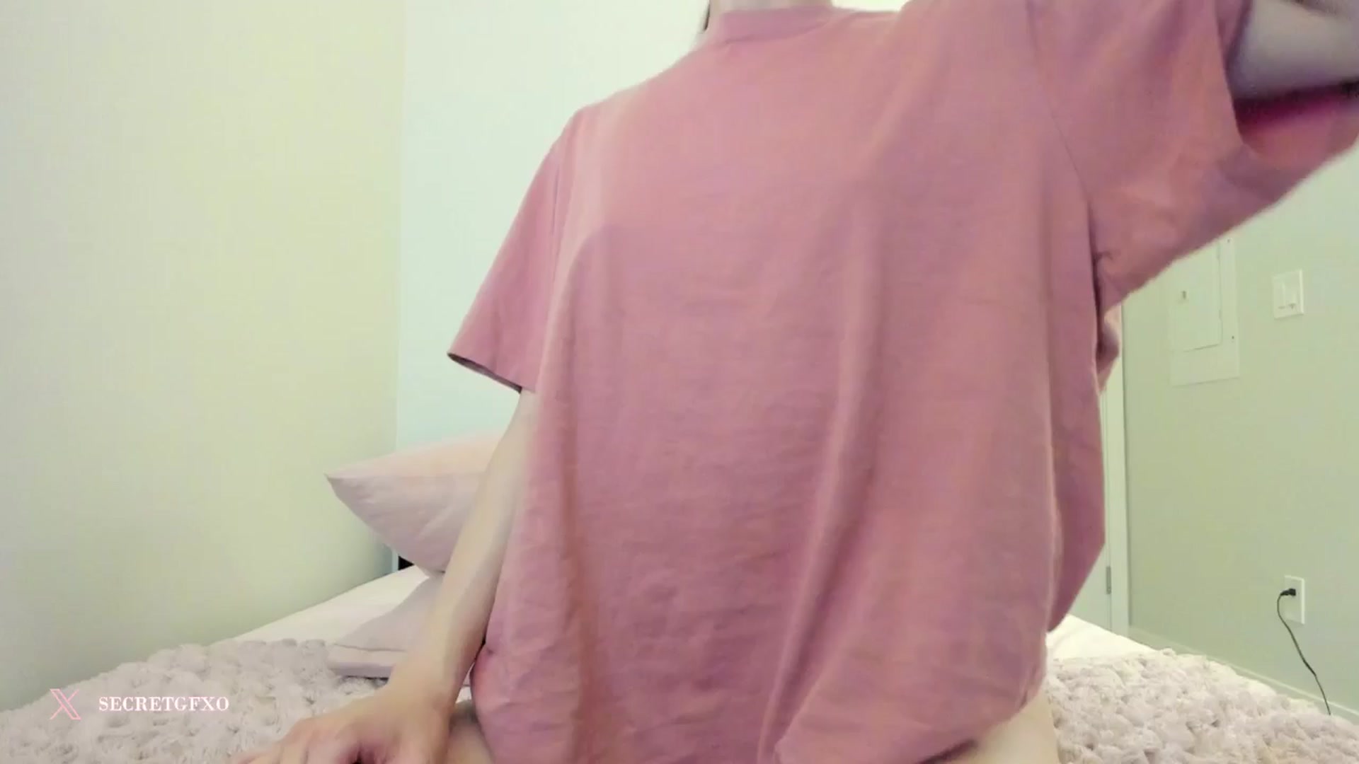 Gallery image thumbnail from Yoursecretgf's myfreecams stream on, 09/28/2024, 11:48 image 20 of 20