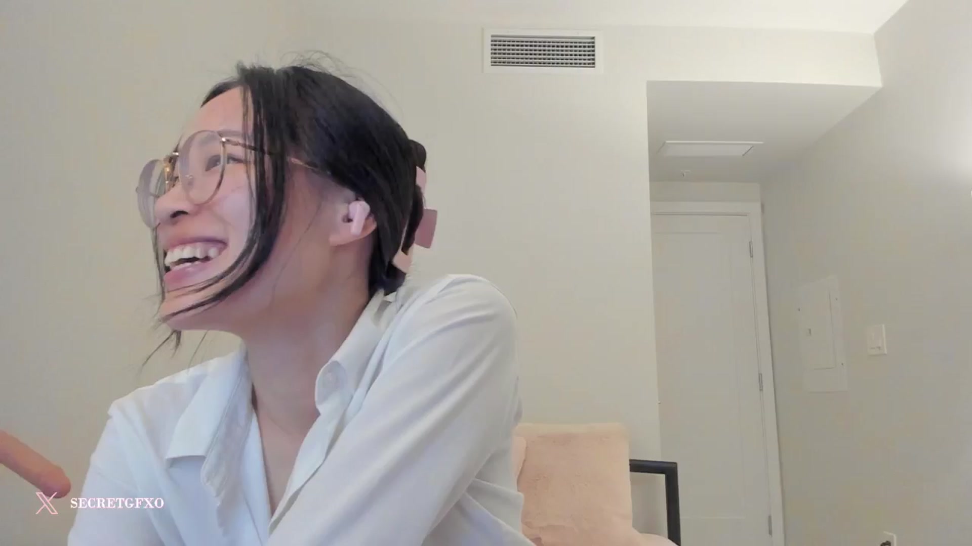 Gallery image thumbnail from Yoursecretgf's myfreecams stream on, 09/28/2024, 12:52 image 20 of 20
