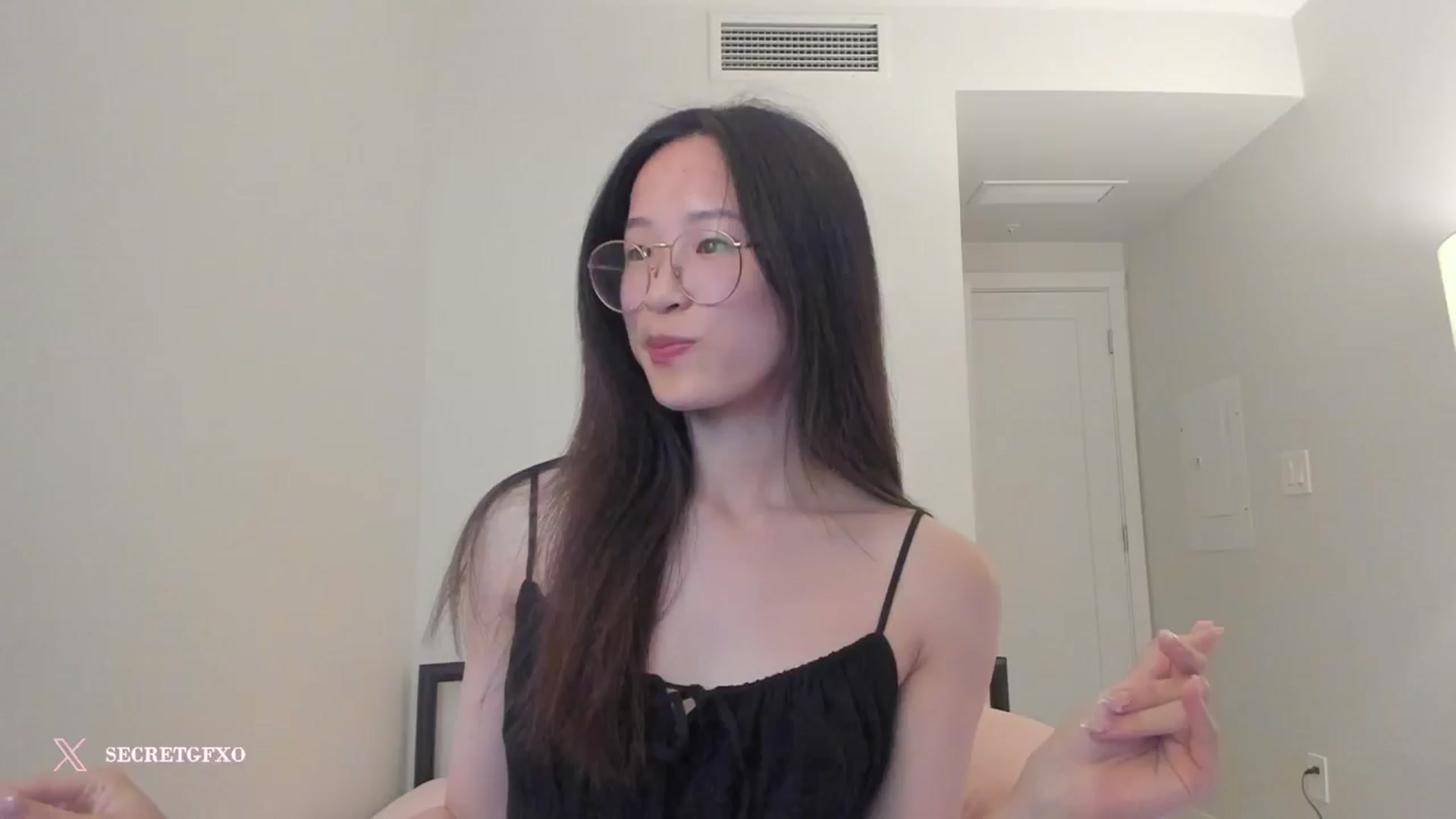 Gallery image thumbnail from Yoursecretgf's myfreecams stream on, 10/06/2024, 12:49 image 1 of 20