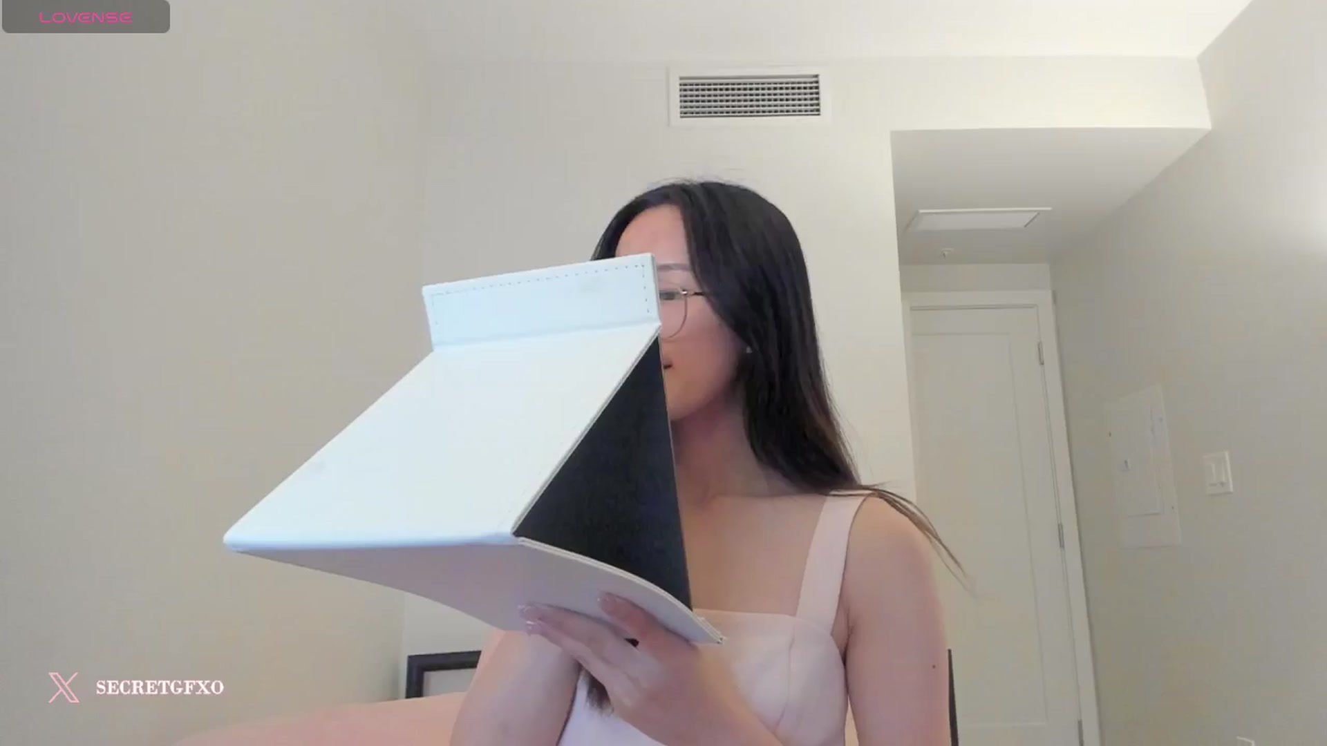 Gallery image thumbnail from Yoursecretgf's myfreecams stream on, 10/08/2024, 11:53 image 14 of 20