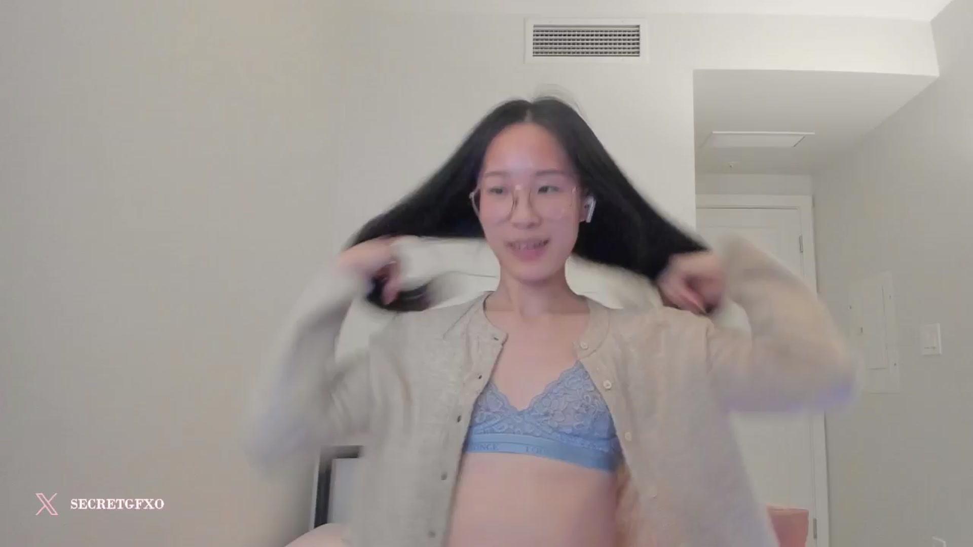 Gallery image thumbnail from Yoursecretgf's myfreecams stream on, 10/14/2024, 13:34 image 2 of 20