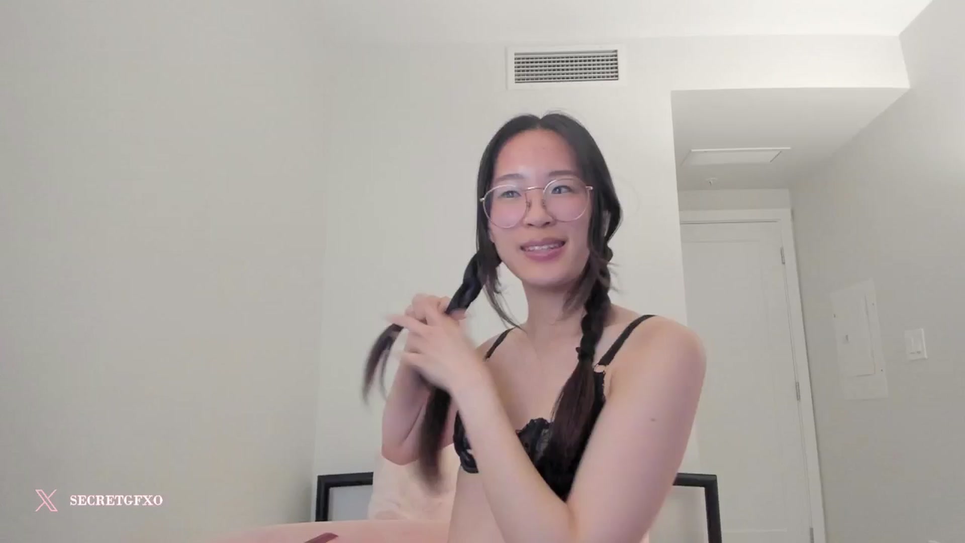 Gallery image thumbnail from Yoursecretgf's myfreecams stream on, 10/16/2024, 12:24 image 7 of 20