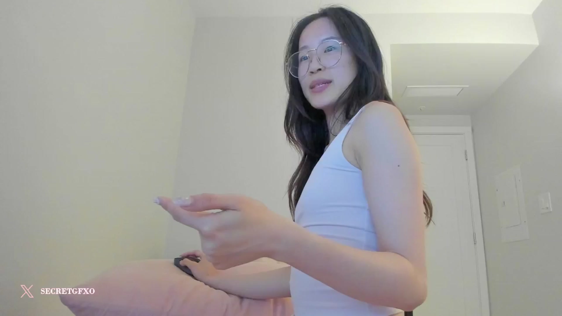 Gallery image thumbnail from Yoursecretgf's myfreecams stream on, 11/13/2024, 13:30 image 6 of 20