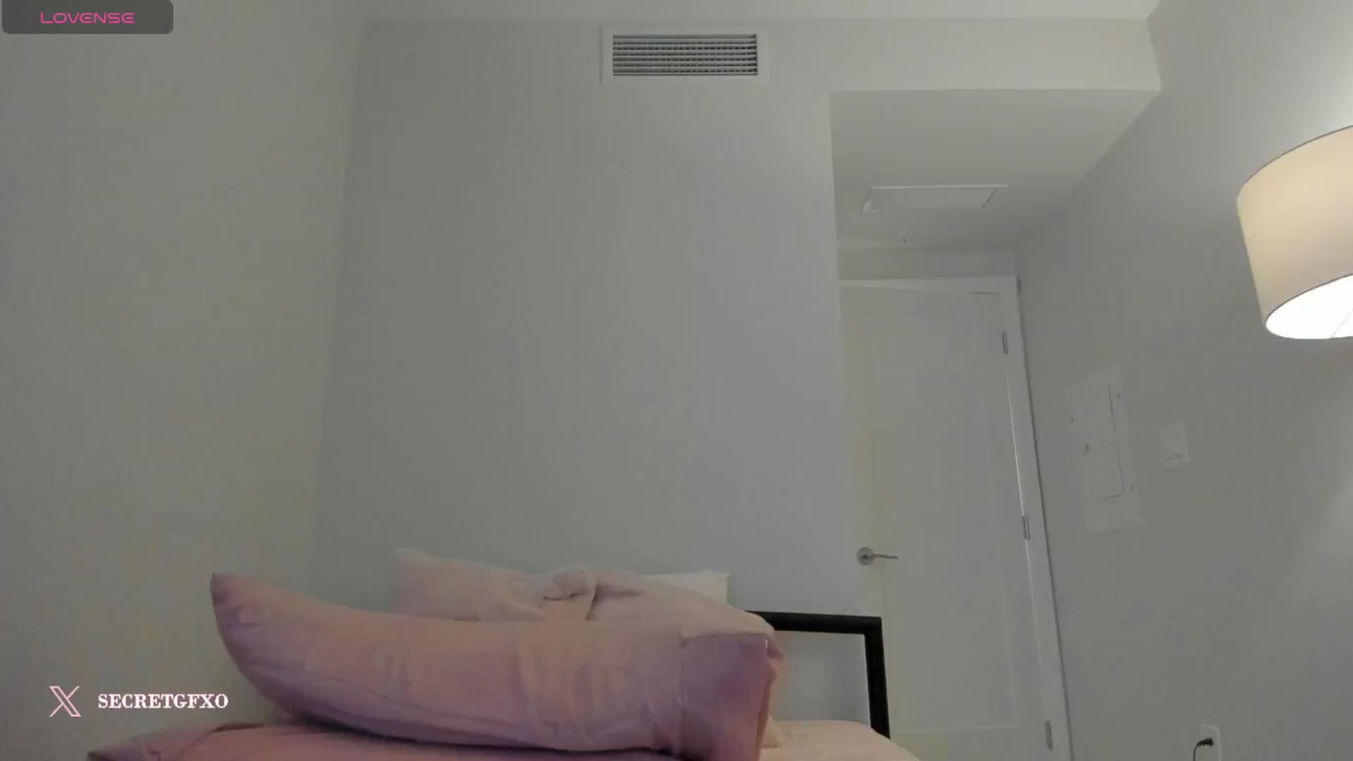Gallery image thumbnail from Yoursecretgf's myfreecams stream on, 11/19/2024, 11:29 image 10 of 20