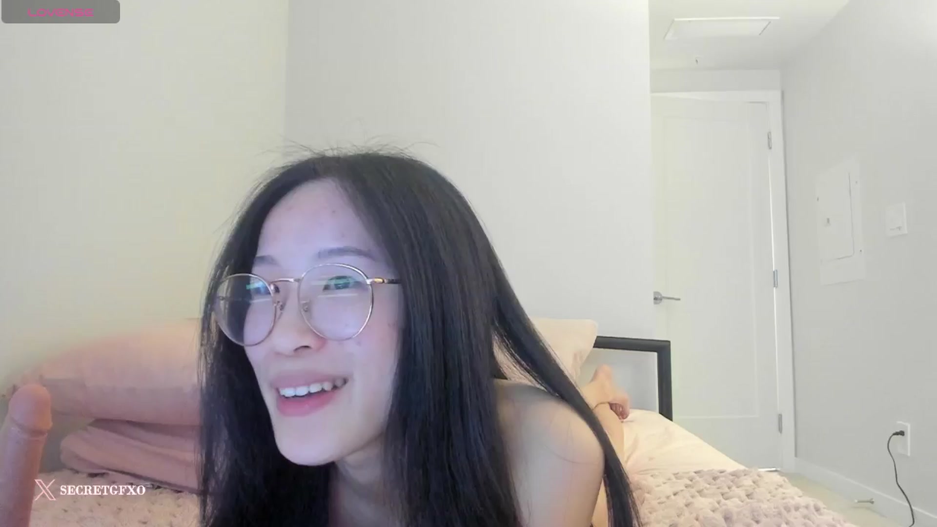 Gallery image thumbnail from Yoursecretgf's myfreecams stream on, 01/25/2025, 11:18 image 14 of 20
