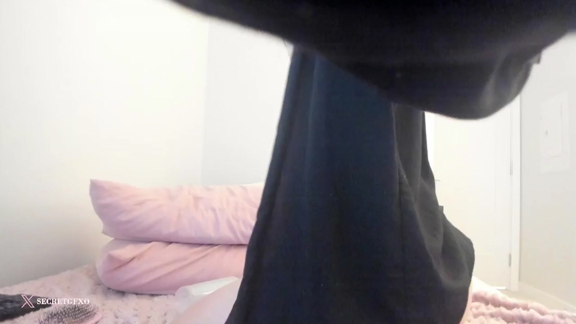 Gallery image thumbnail from Yoursecretgf's myfreecams stream on, 01/26/2025, 12:36 image 13 of 20