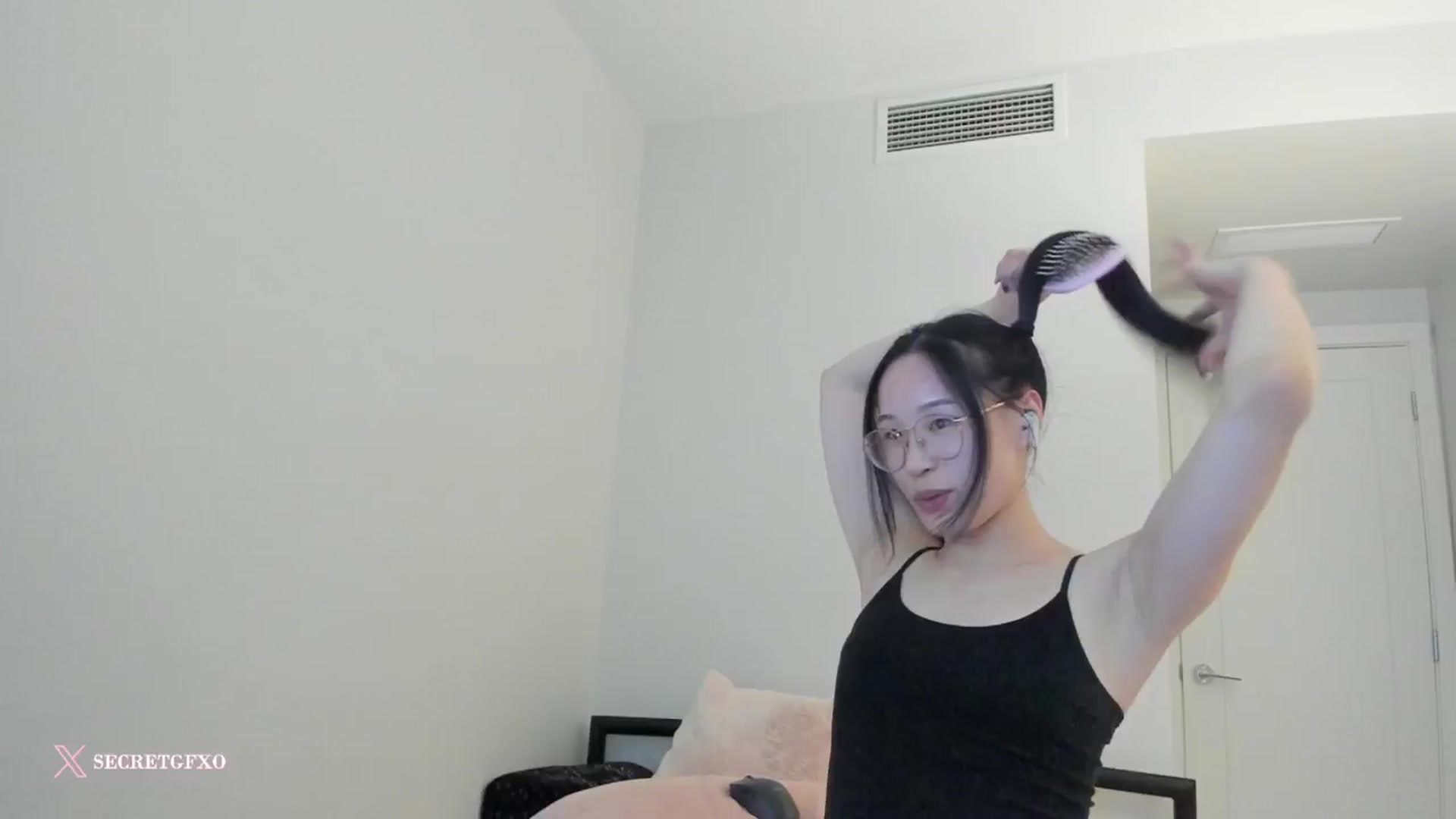 Gallery image thumbnail from Yoursecretgf's myfreecams stream on, 01/29/2025, 17:30 image 13 of 20