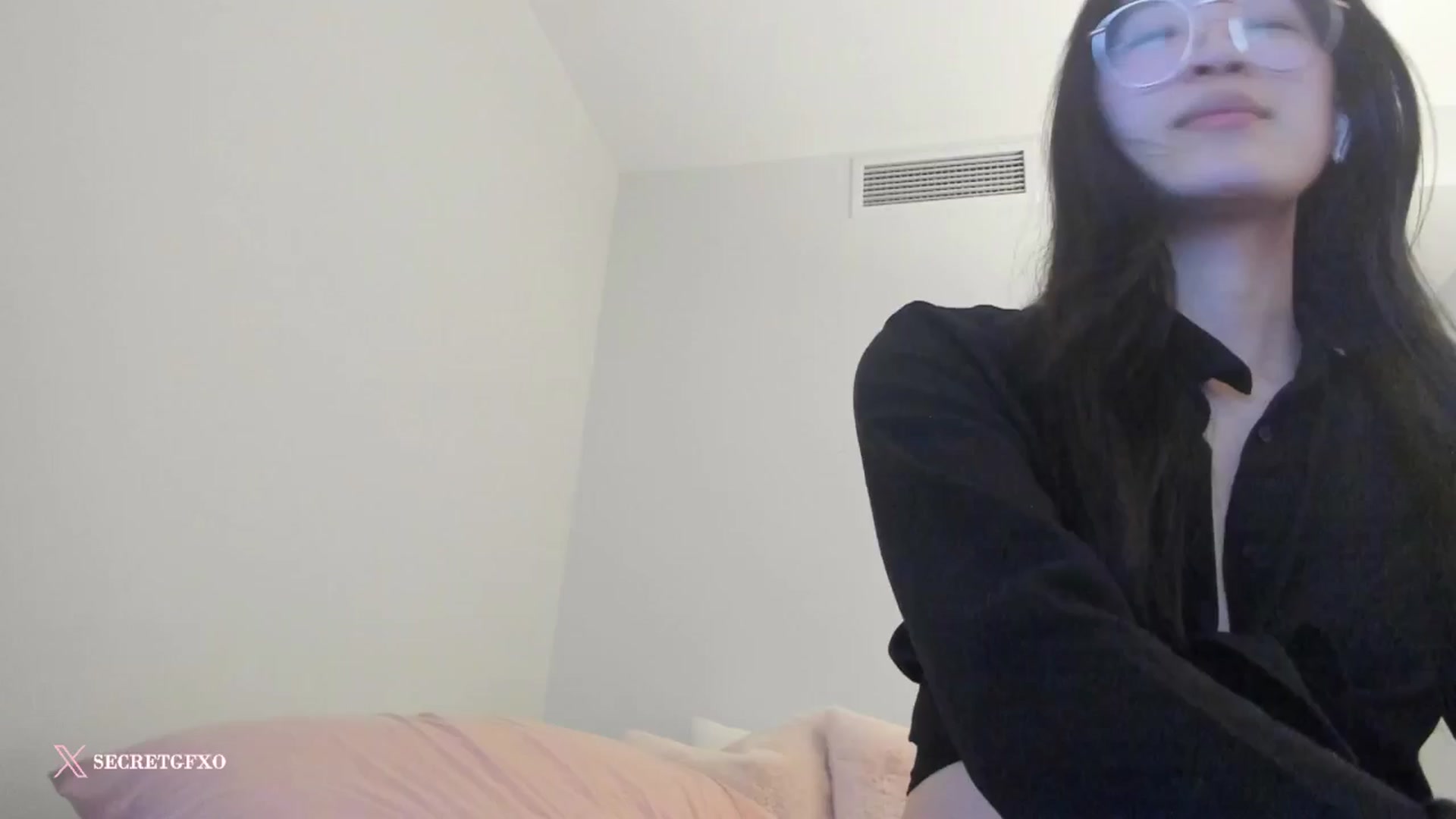 Gallery image thumbnail from Yoursecretgf's myfreecams stream on, 03/01/2025, 11:06 image 14 of 20