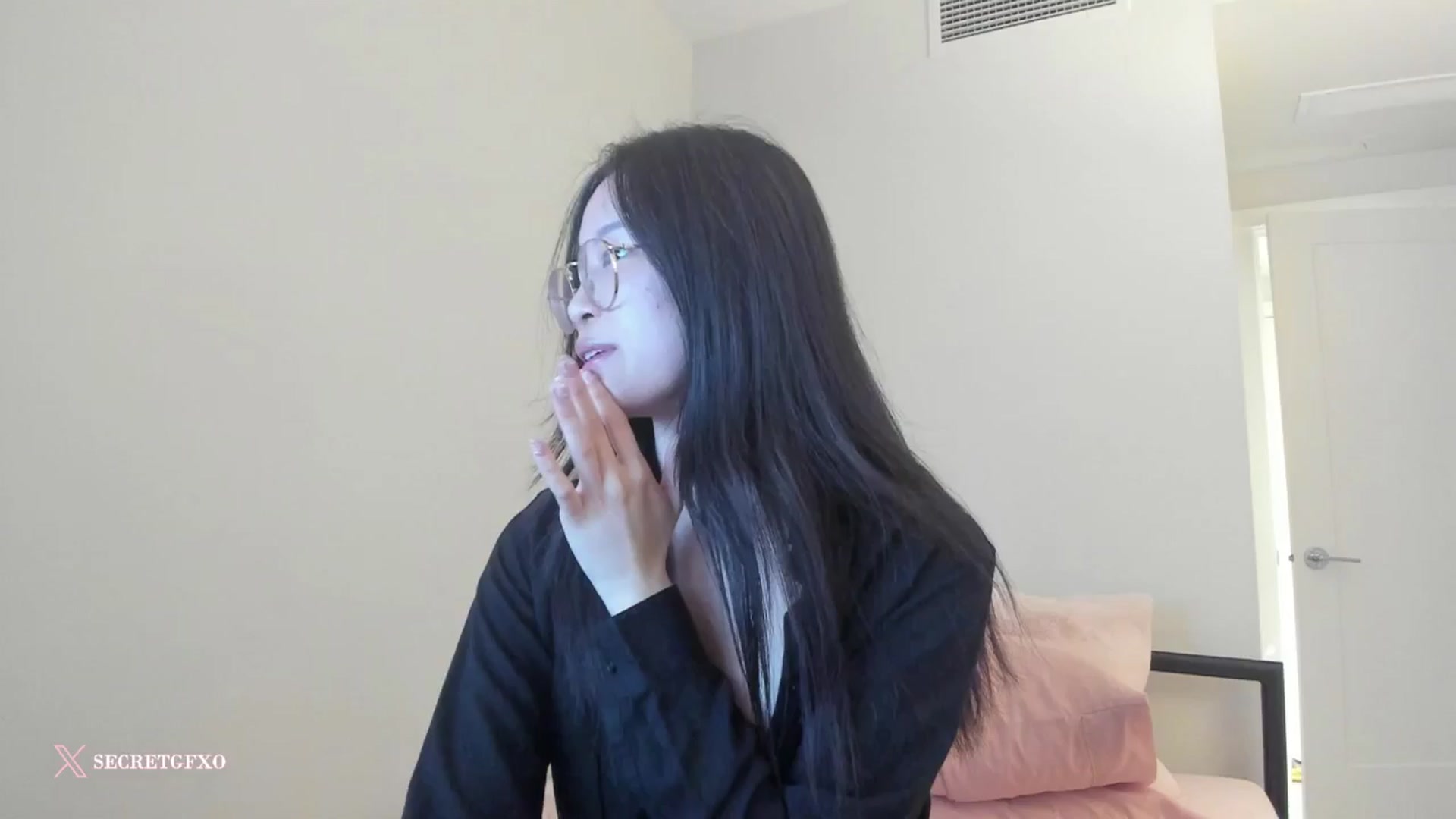 Gallery image thumbnail from Yoursecretgf's myfreecams stream on, 03/01/2025, 11:06 image 10 of 20