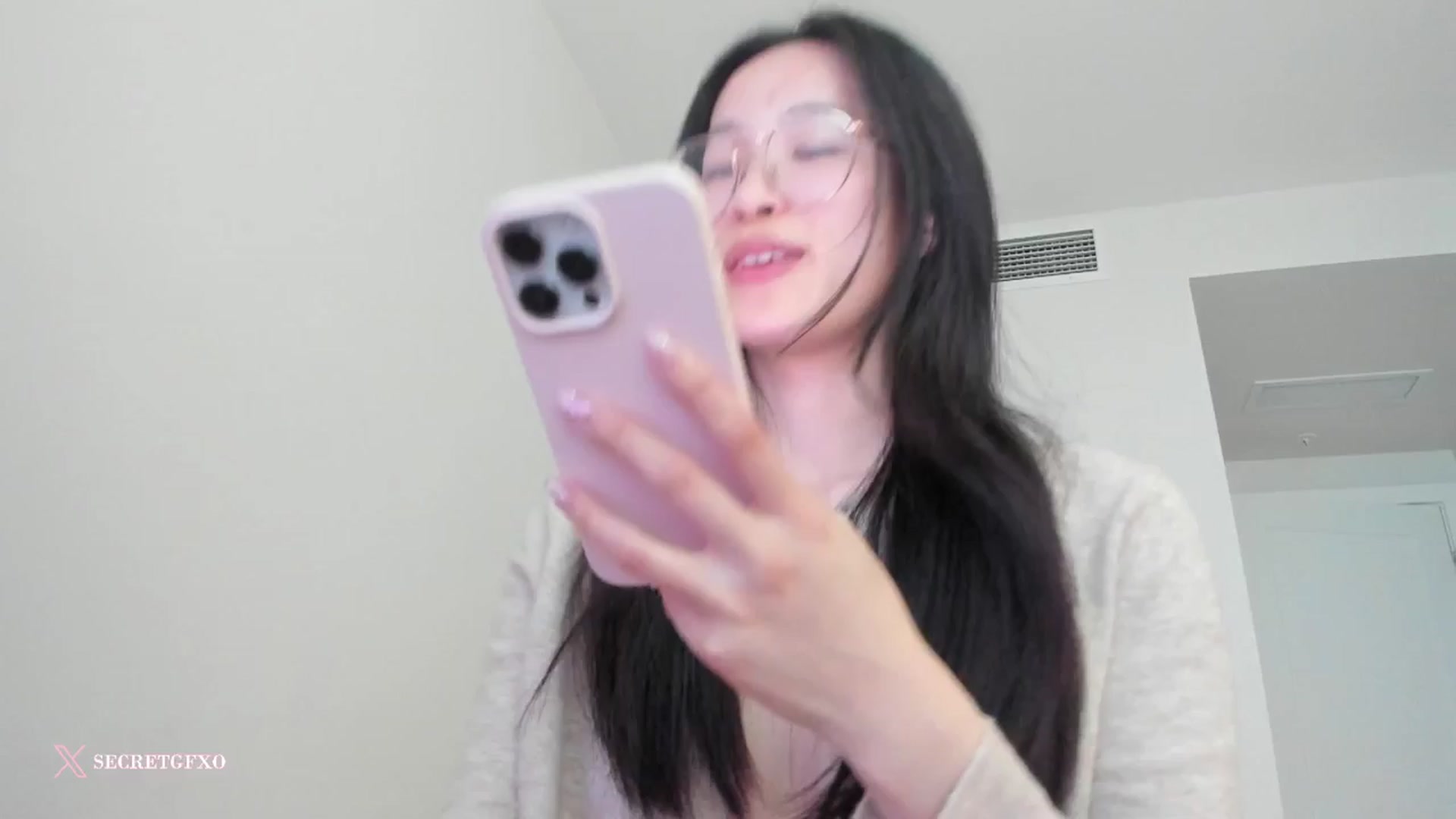 Gallery image thumbnail from Yoursecretgf's myfreecams stream on, 03/06/2025, 02:02 image 13 of 20