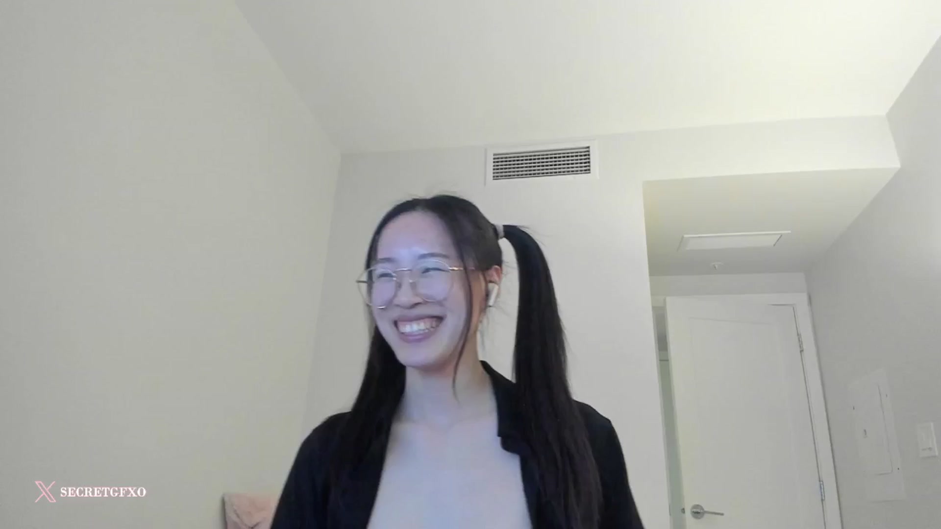 Gallery image thumbnail from Yoursecretgf's myfreecams stream on, 03/09/2025, 02:46 image 8 of 20