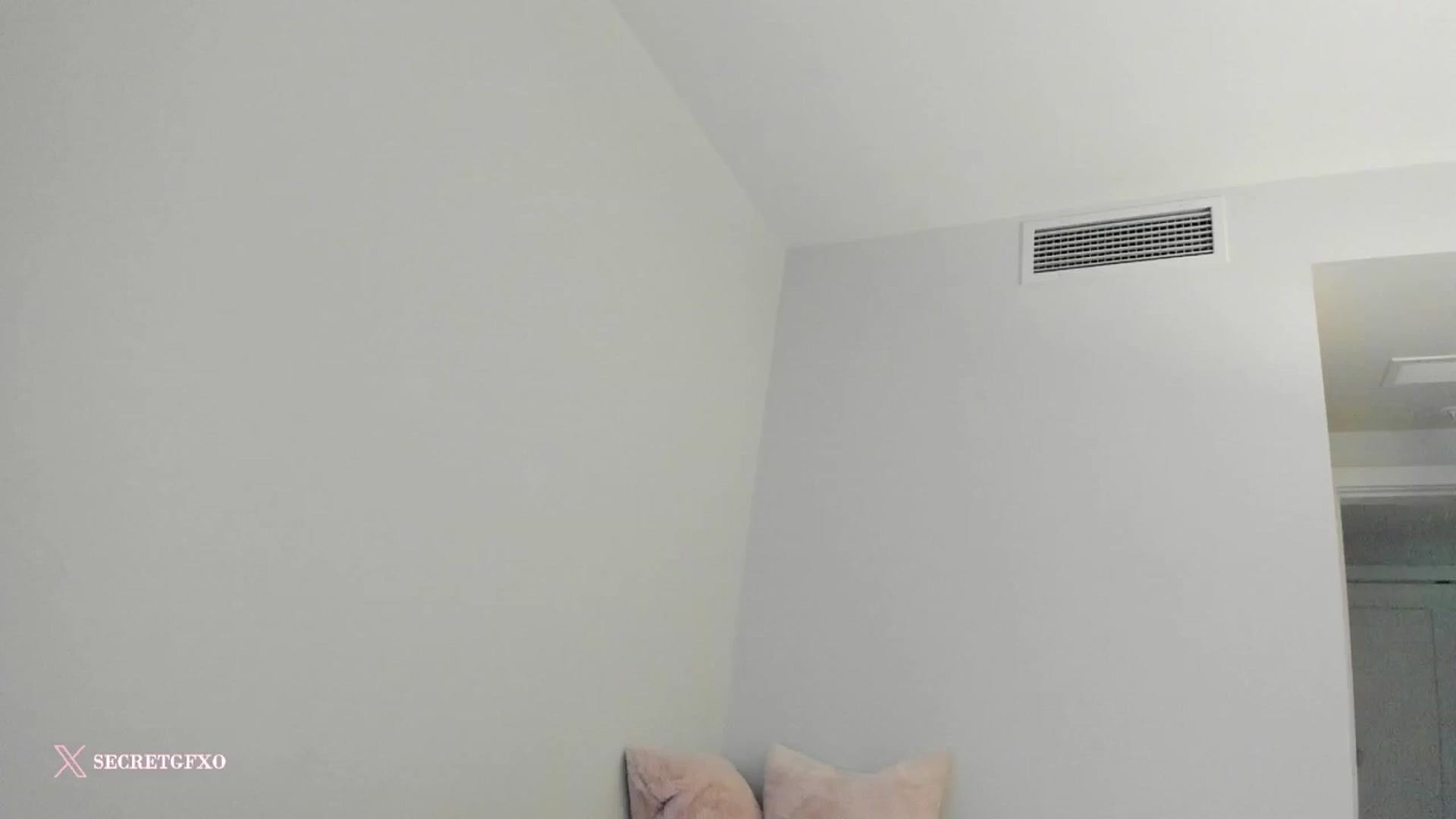 Gallery image thumbnail from Yoursecretgf's myfreecams stream on, 03/09/2025, 02:46 image 7 of 20