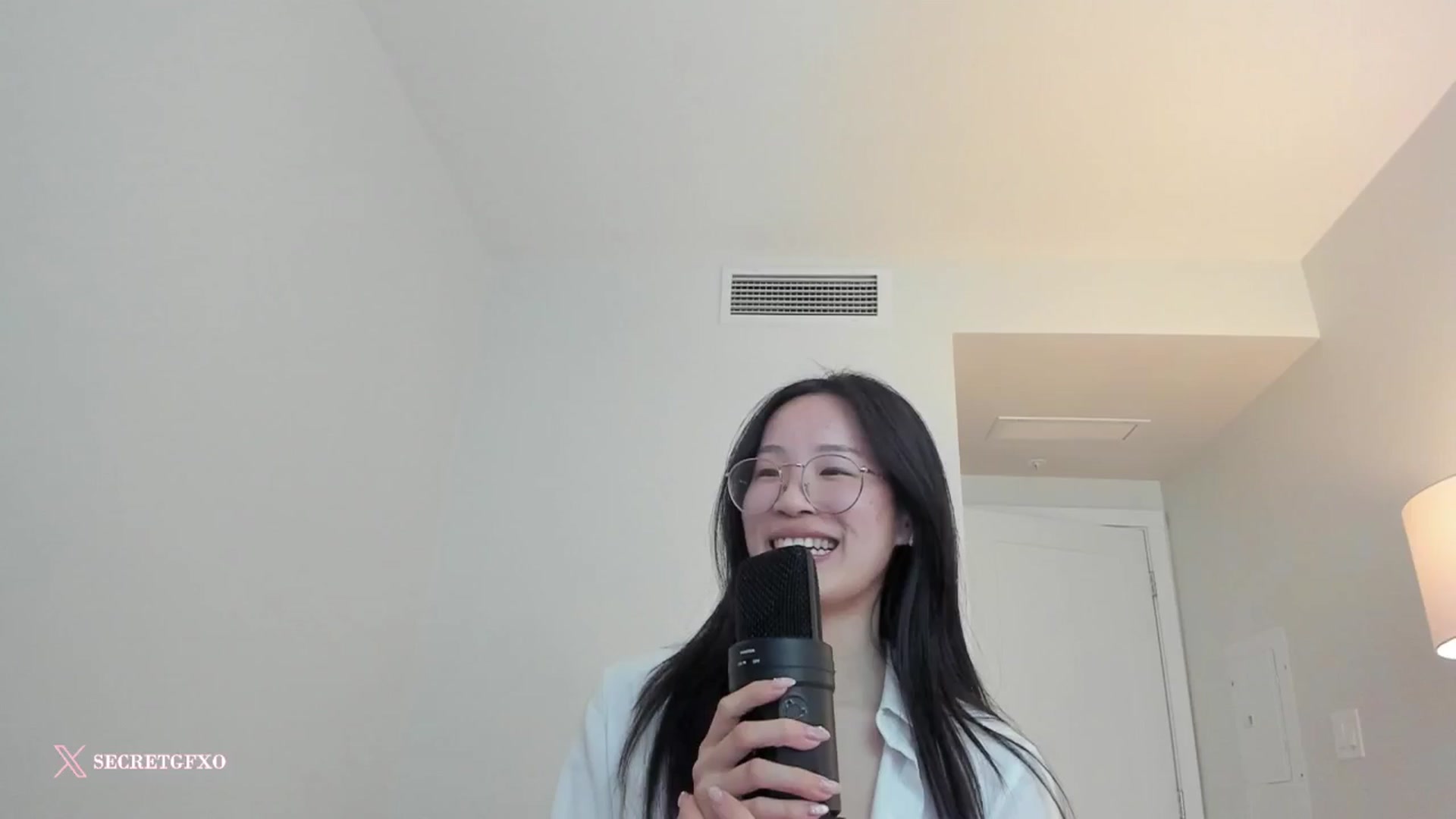 Gallery image thumbnail from Yoursecretgf's myfreecams stream on, 03/19/2025, 22:06 image 20 of 20