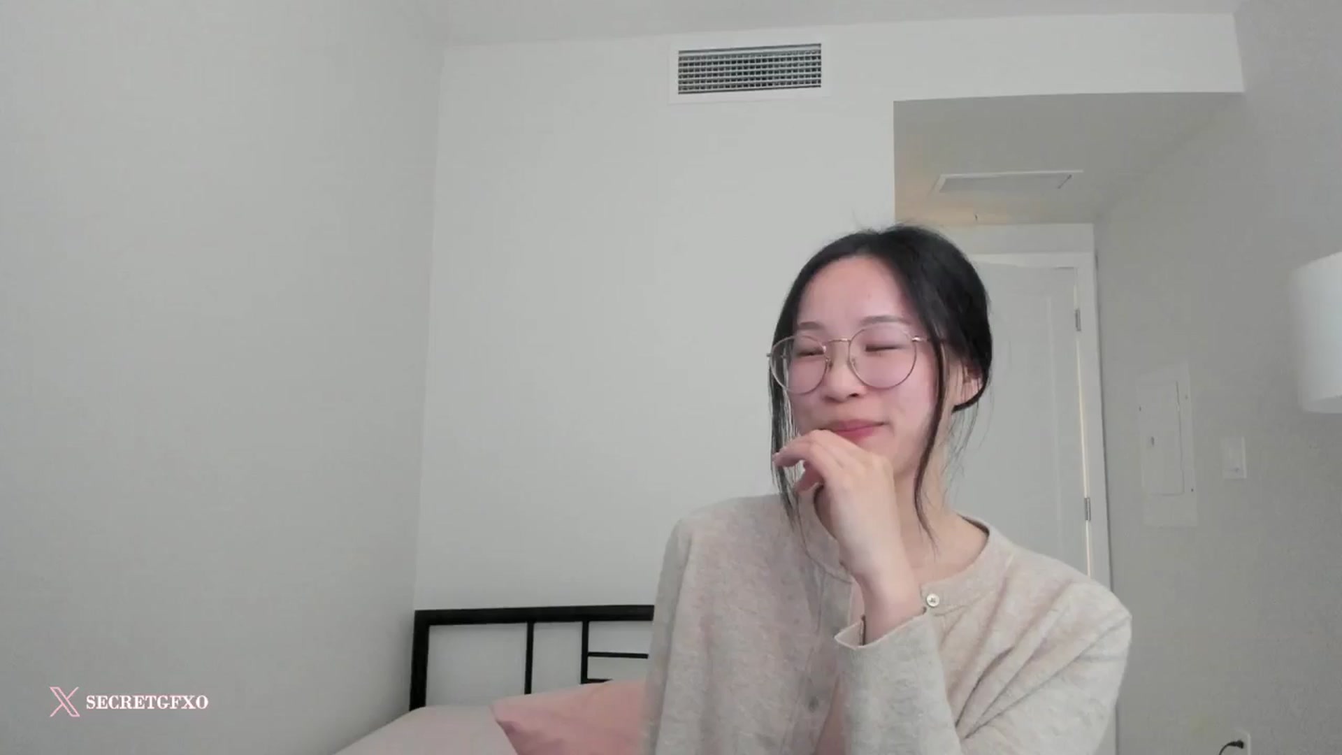 Gallery image thumbnail from Yoursecretgf's myfreecams stream on, 03/27/2025, 02:02 image 20 of 20