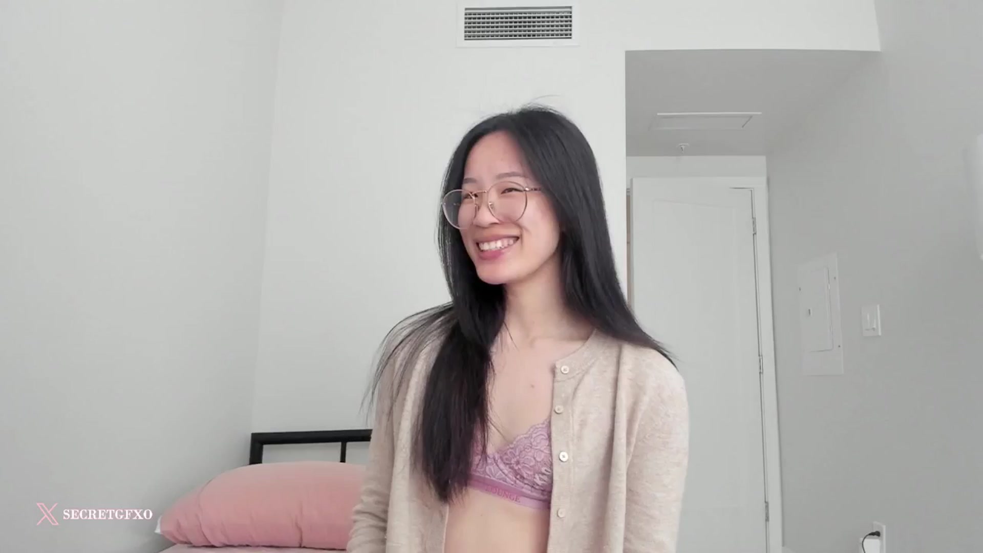 Gallery image thumbnail from Yoursecretgf's myfreecams stream on, 03/30/2025, 01:08 image 1 of 20