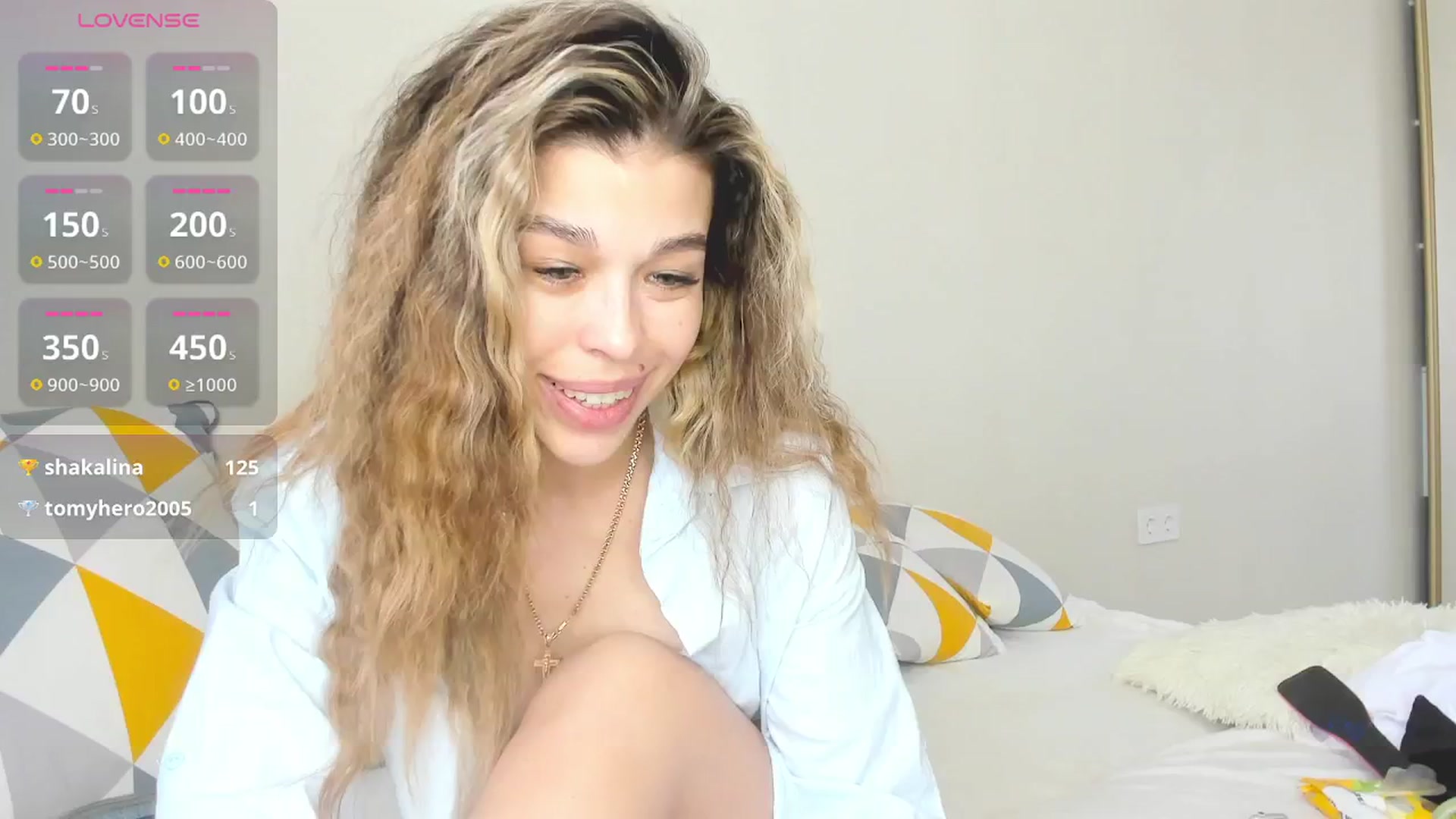 Gallery image thumbnail from Yoursoul_Mila's myfreecams stream on, 07/15/2025, 13:29 image 1 of 20