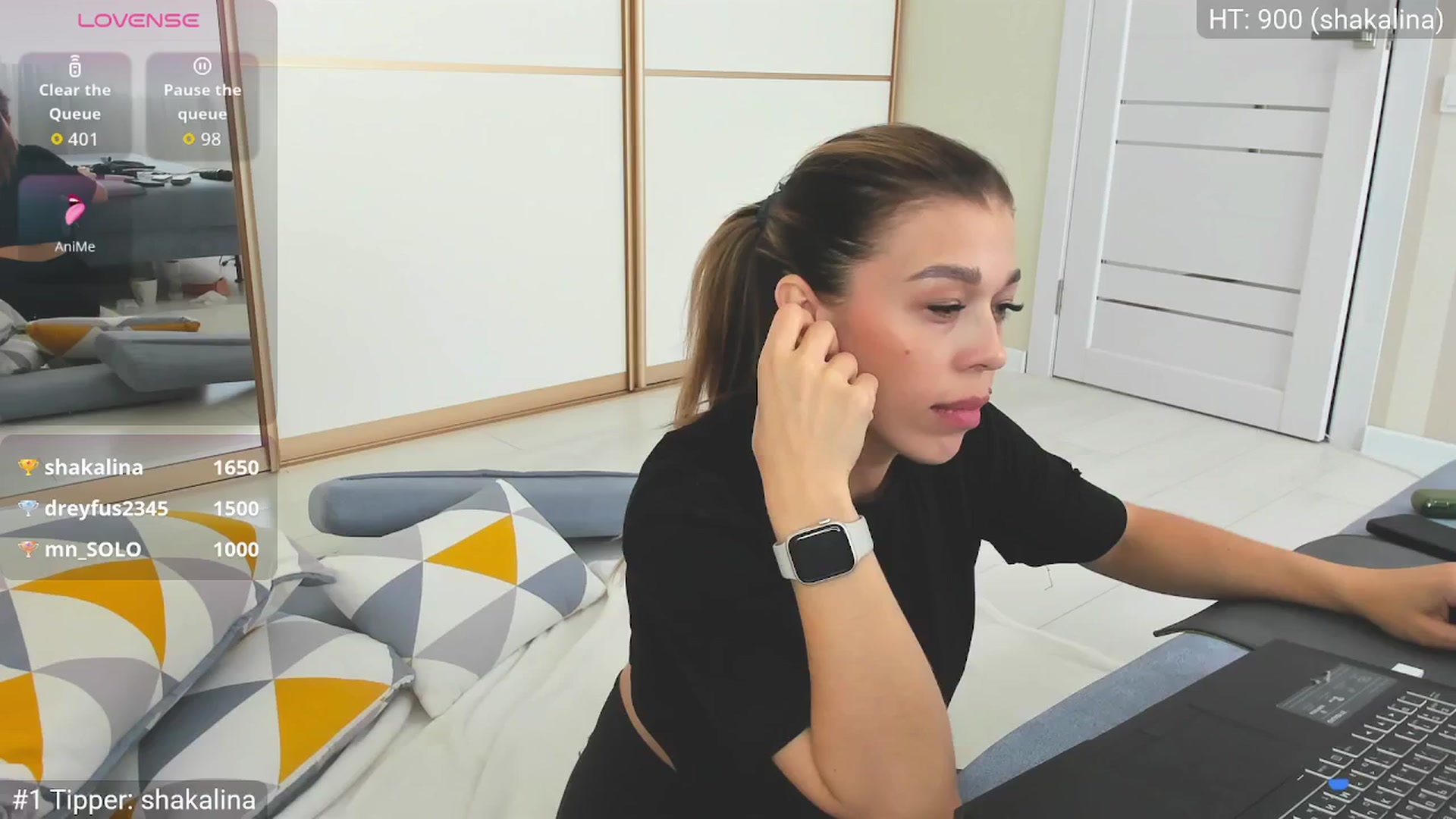 Gallery image thumbnail from Yoursoul_Mila's myfreecams stream on, 08/15/2025, 13:25 image 16 of 20