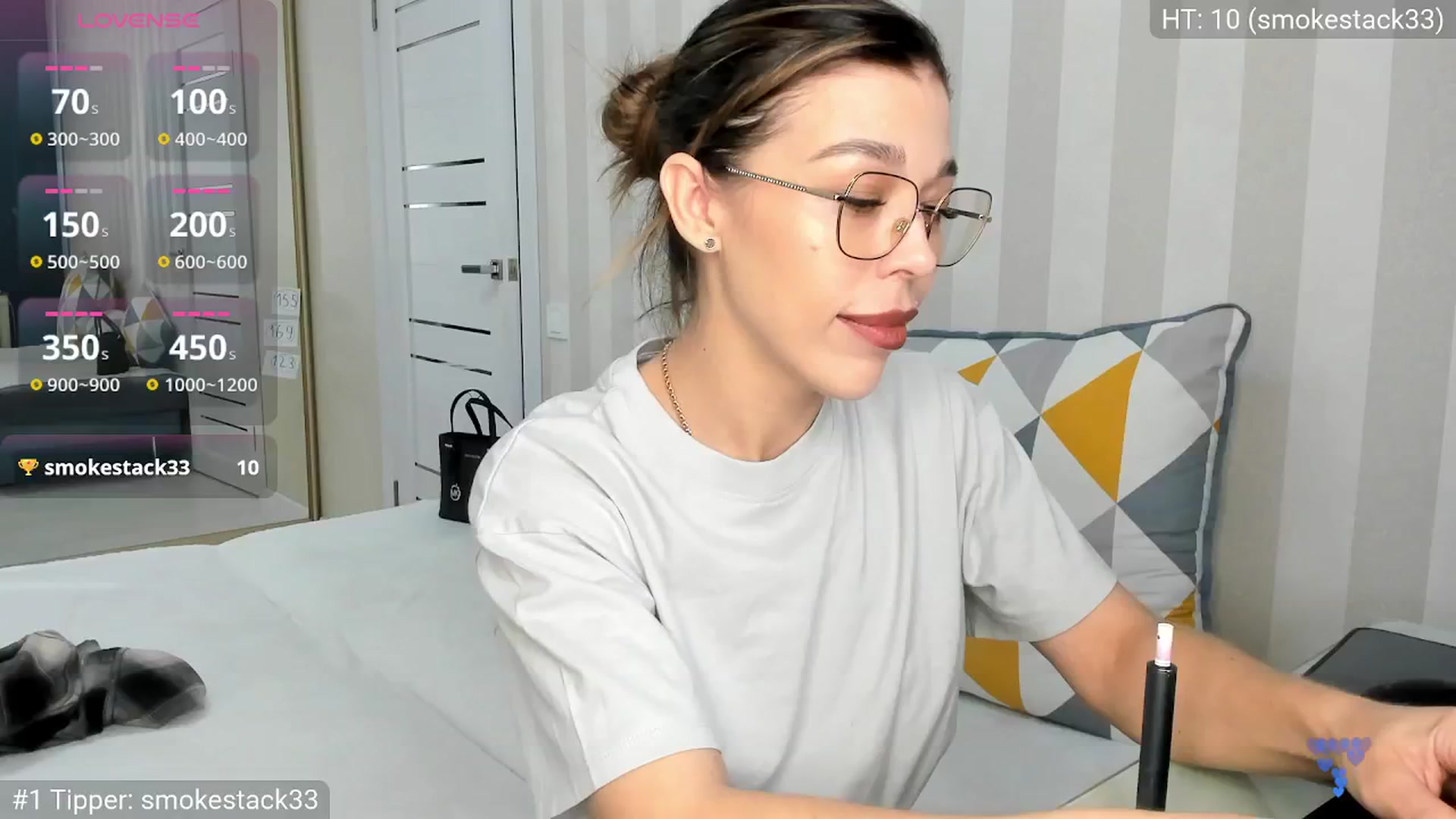 Gallery image thumbnail from Yoursoul_Mila's myfreecams stream on, 09/17/2025, 11:25 image 14 of 20