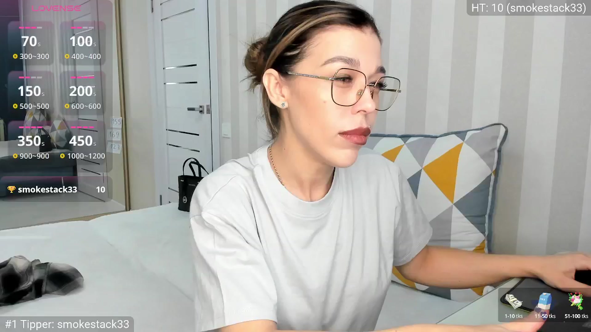 Gallery image thumbnail from Yoursoul_Mila's myfreecams stream on, 09/17/2025, 11:25 image 4 of 20