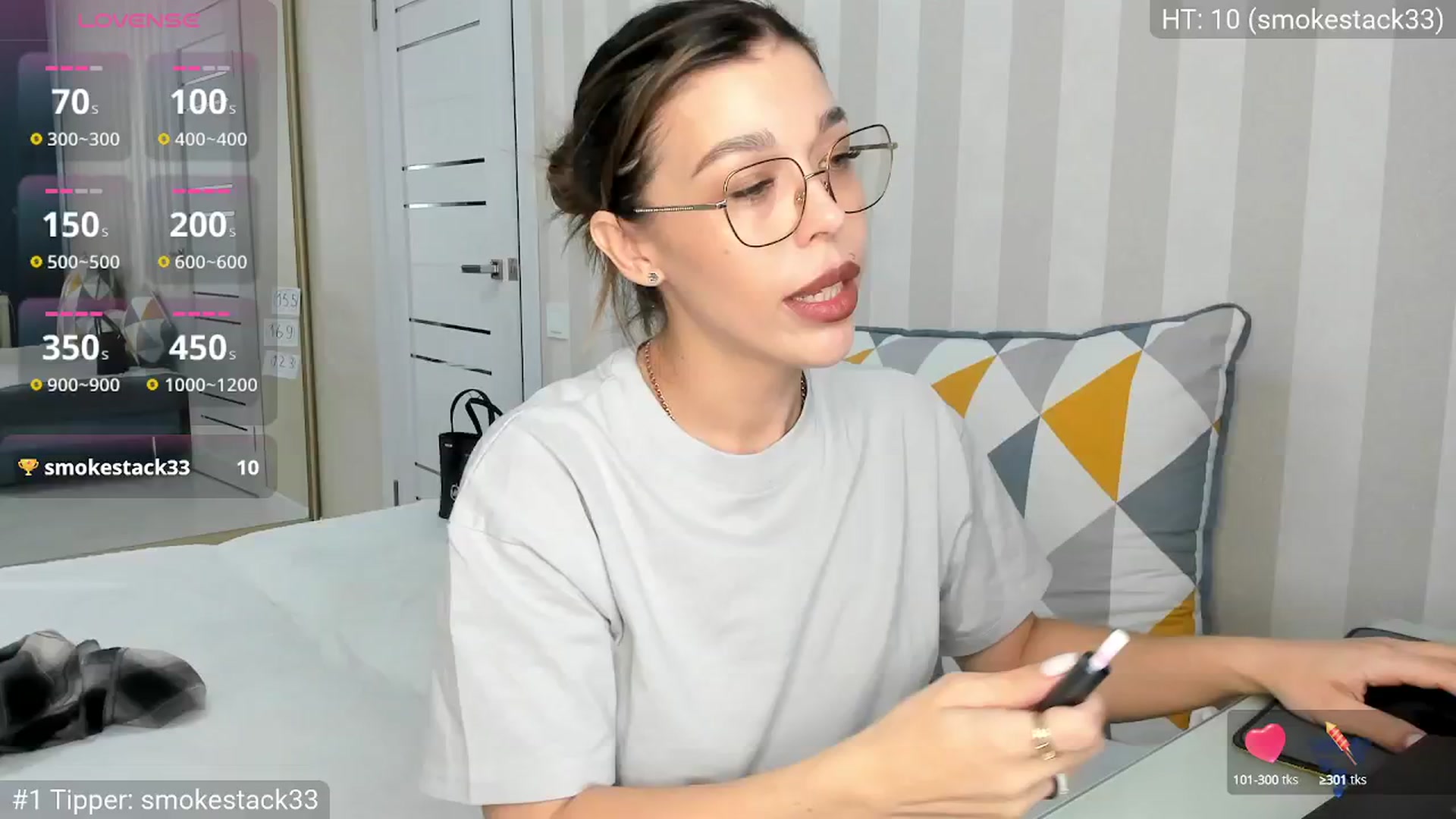 Gallery image thumbnail from Yoursoul_Mila's myfreecams stream on, 09/17/2025, 11:25 image 15 of 20
