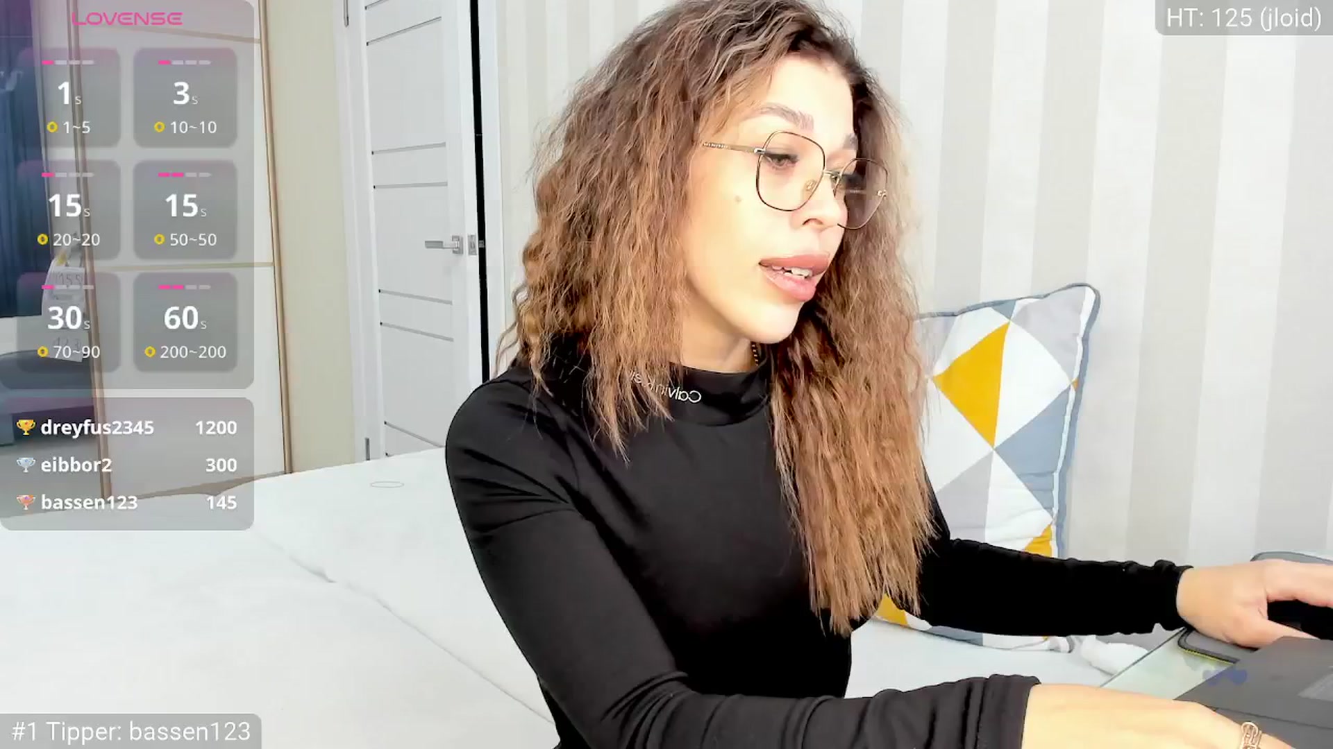 Gallery image thumbnail from Yoursoul_Mila's myfreecams stream on, 09/26/2025, 13:14 image 7 of 20
