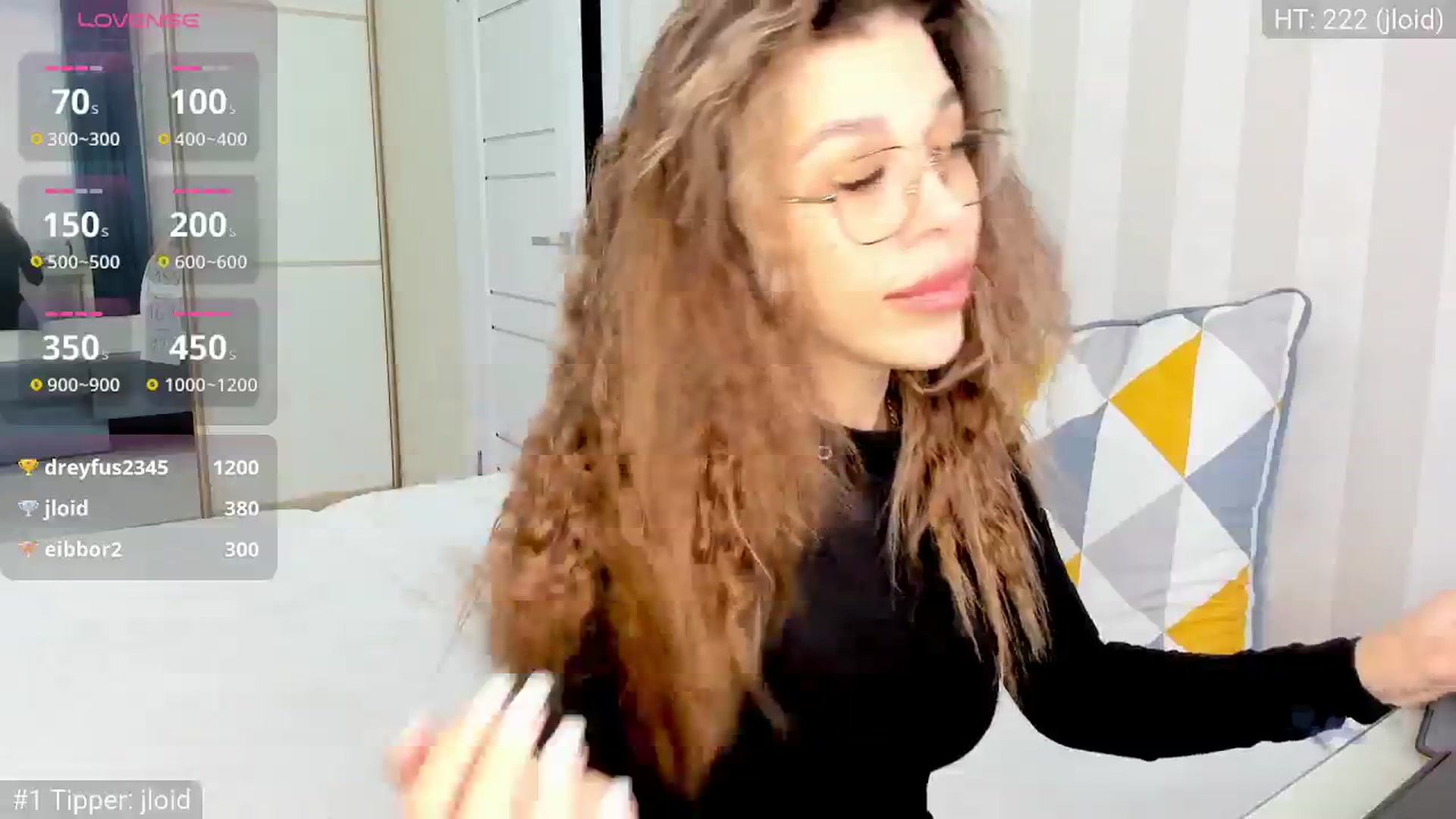 Gallery image thumbnail from Yoursoul_Mila's myfreecams stream on, 09/26/2025, 13:14 image 15 of 20