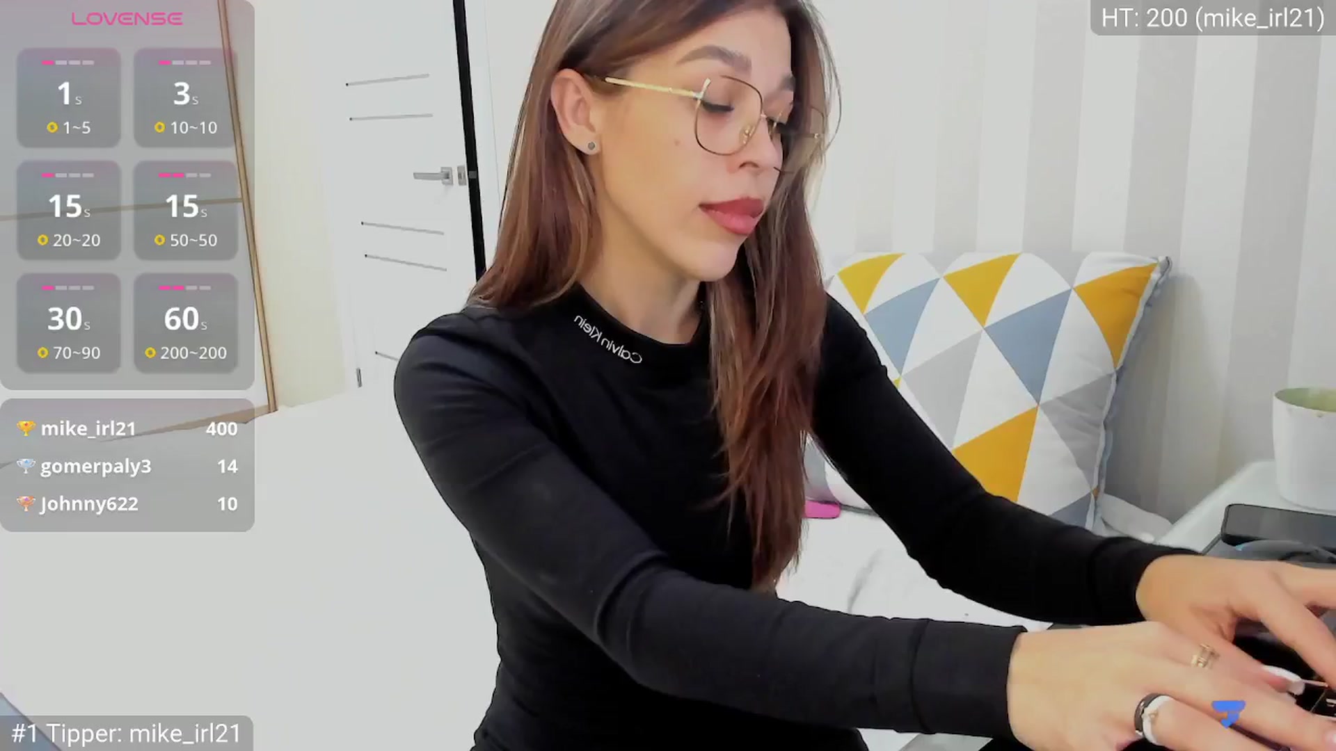 Gallery image thumbnail from Yoursoul_Mila's myfreecams stream on, 10/03/2025, 14:56 image 20 of 20