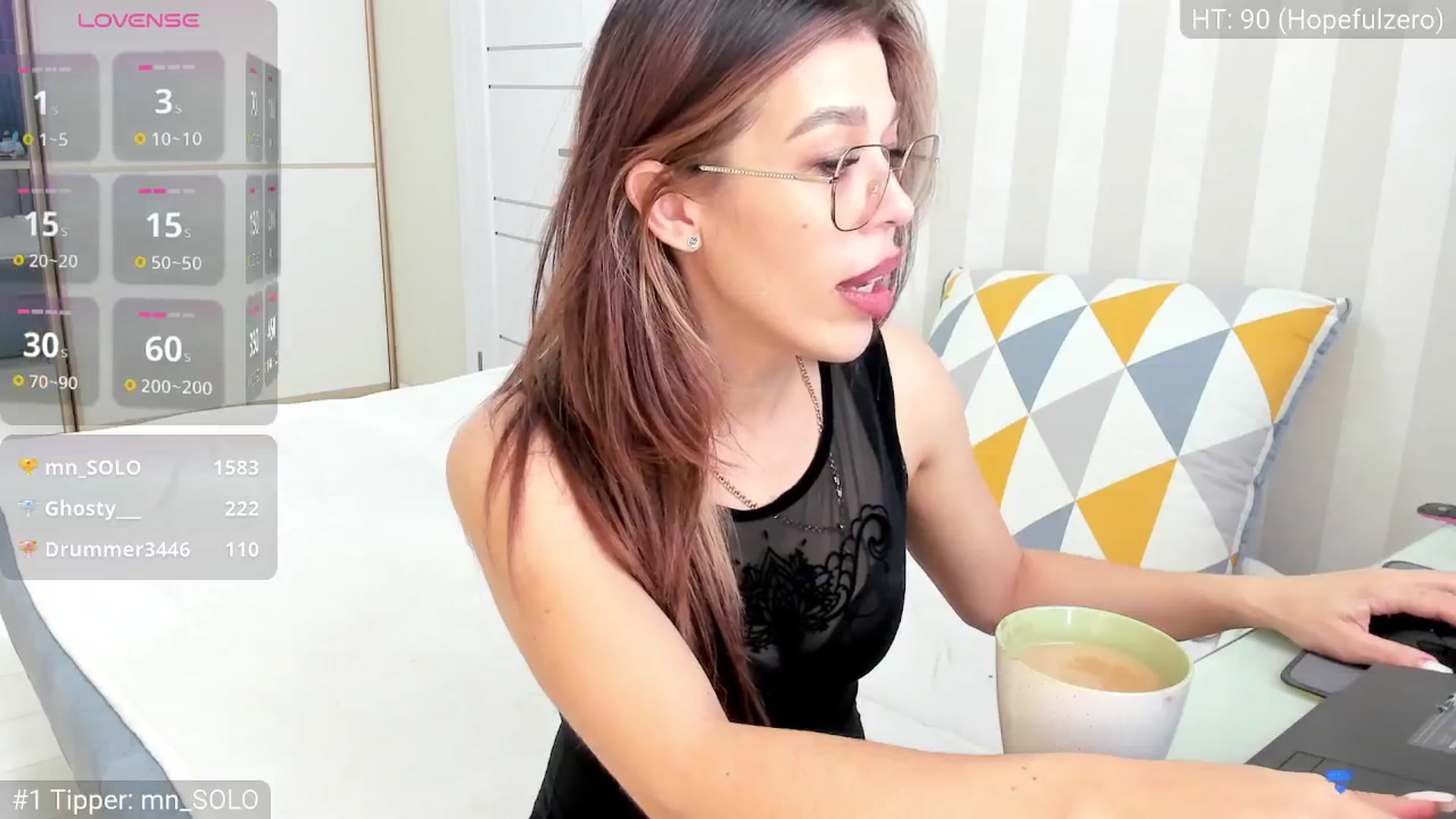 Gallery image thumbnail from Yoursoul_Mila's myfreecams stream on, 10/04/2025, 15:05 image 5 of 20