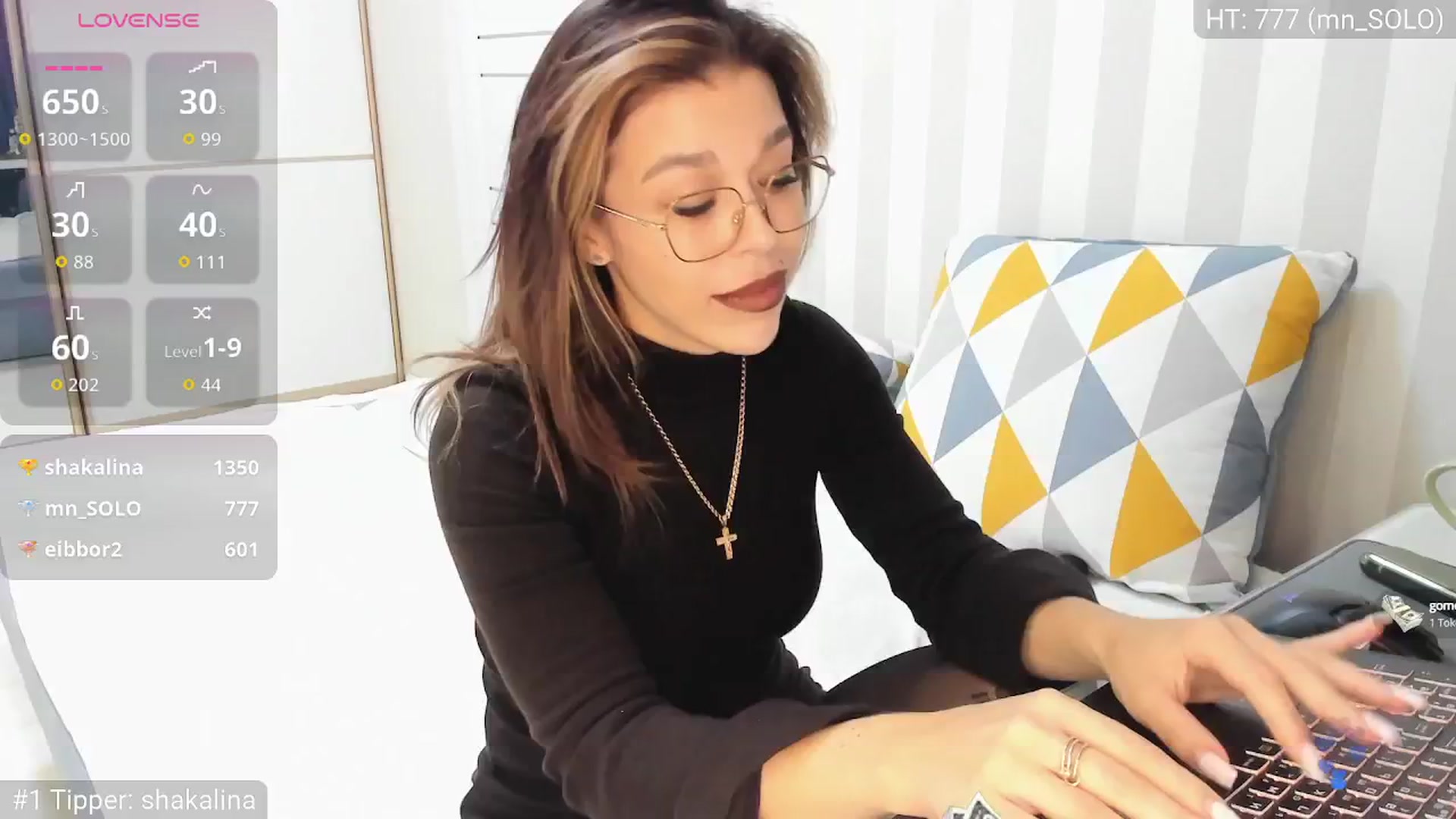 Gallery image thumbnail from Yoursoul_Mila's myfreecams stream on, 10/08/2025, 14:44 image 10 of 20