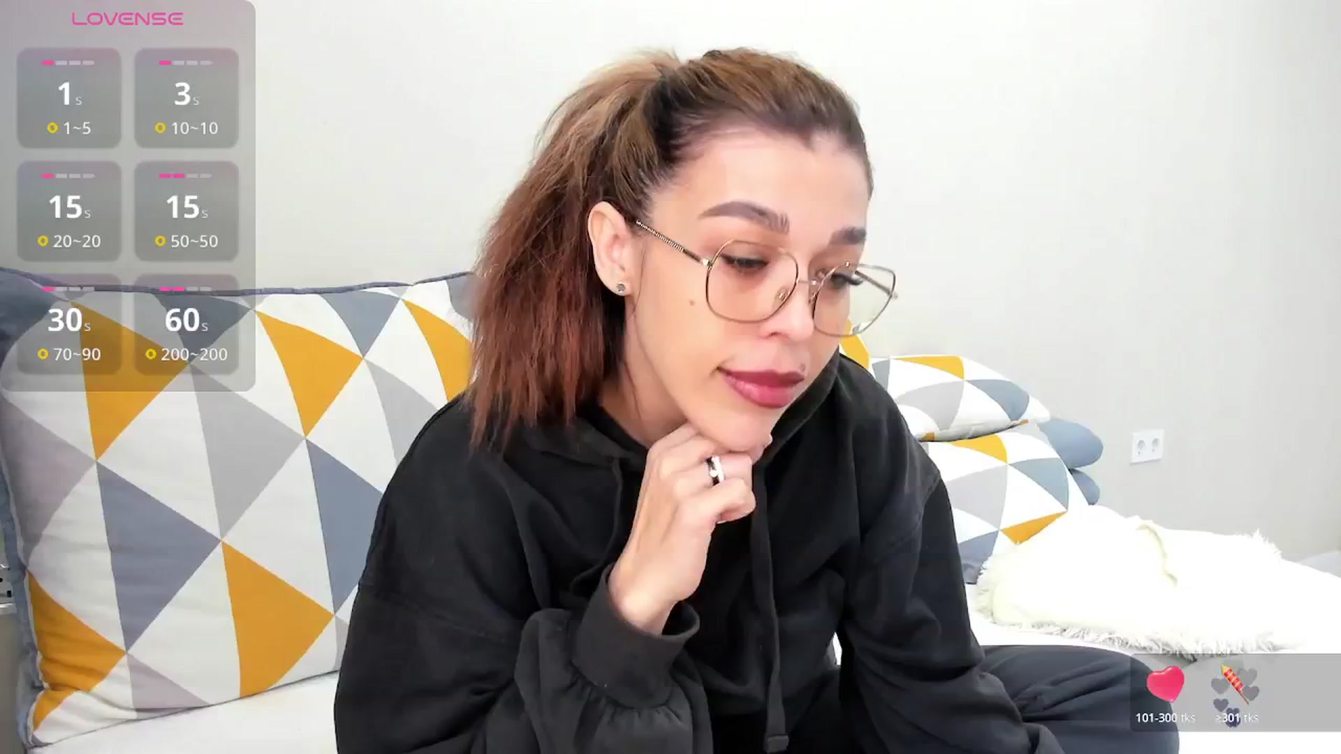 Gallery image thumbnail from Yoursoul_Mila's myfreecams stream on, 10/19/2025, 12:12 image 8 of 20