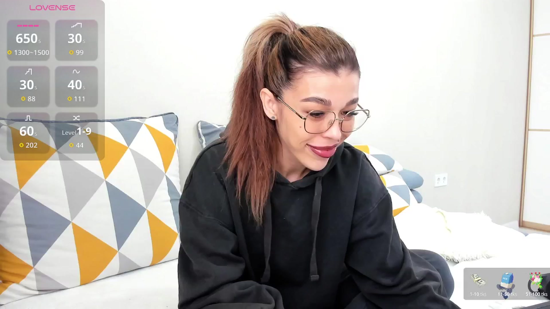 Gallery image thumbnail from Yoursoul_Mila's myfreecams stream on, 10/19/2025, 12:12 image 1 of 20