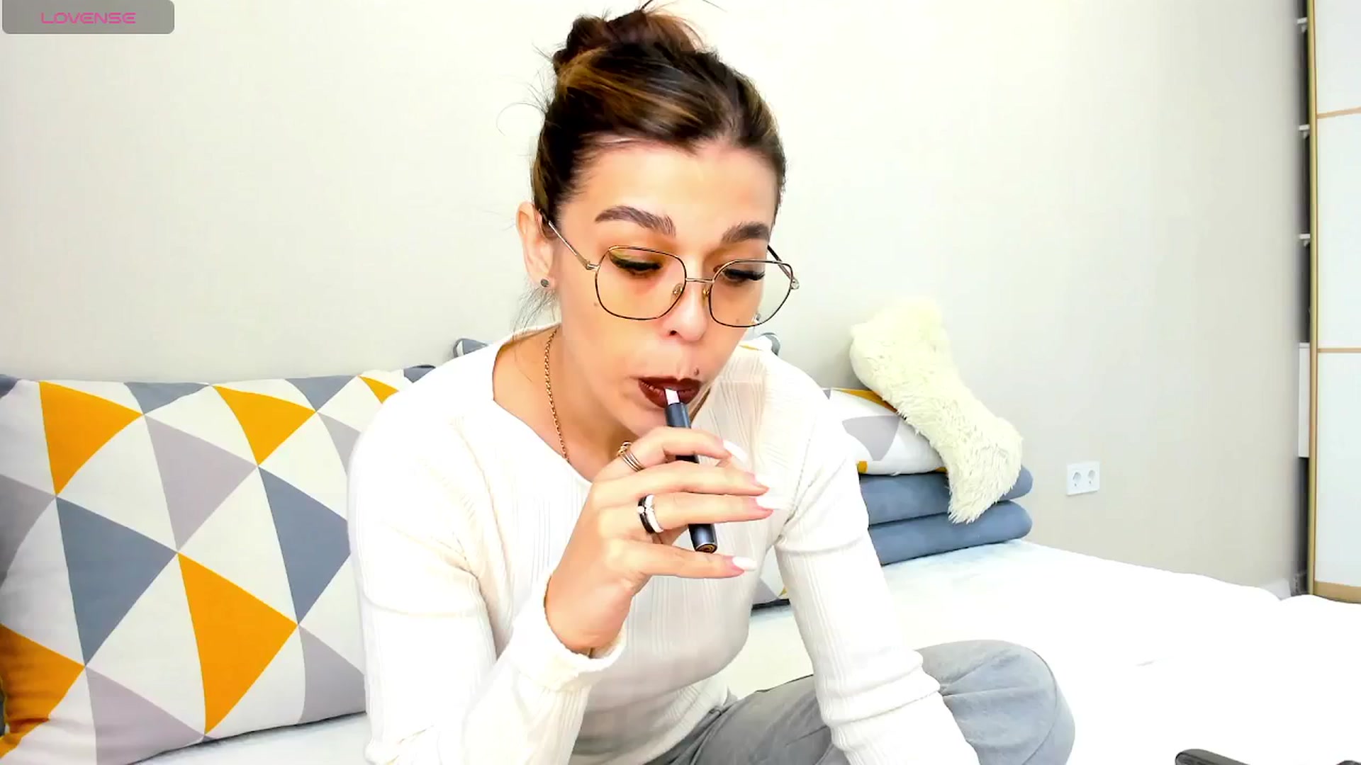 Gallery image thumbnail from Yoursoul_Mila's myfreecams stream on, 10/22/2025, 11:21 image 17 of 20