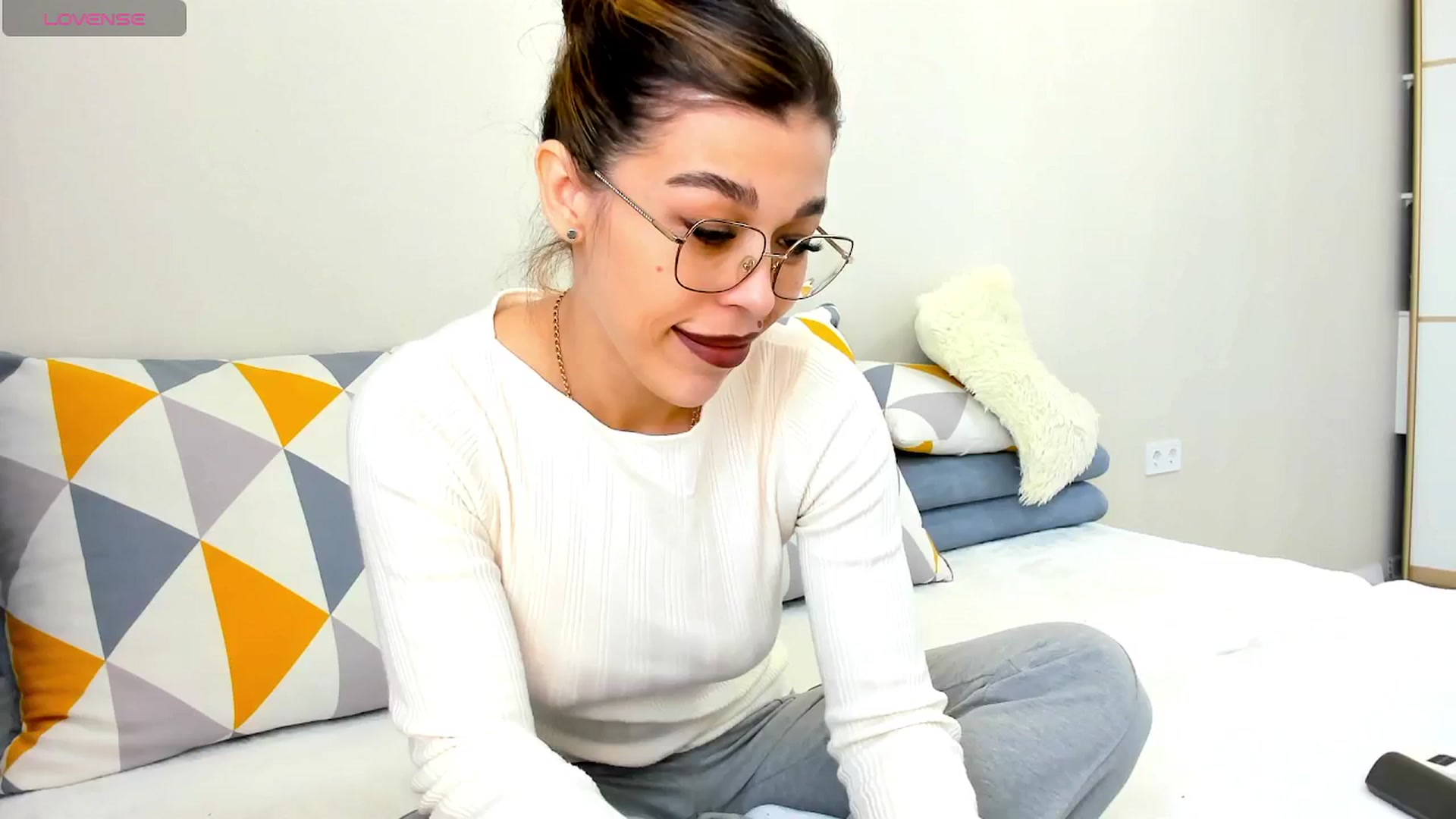 Gallery image thumbnail from Yoursoul_Mila's myfreecams stream on, 10/22/2025, 11:21 image 5 of 20