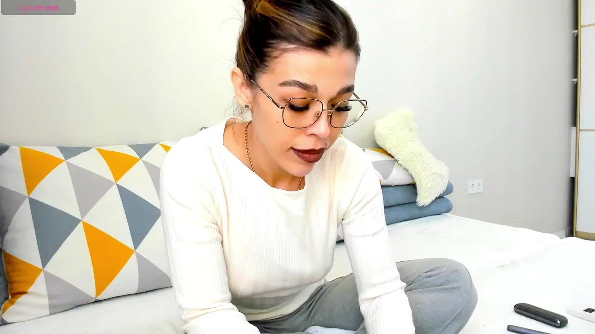 Gallery image thumbnail from Yoursoul_Mila's myfreecams stream on, 10/22/2025, 11:21 image 12 of 20